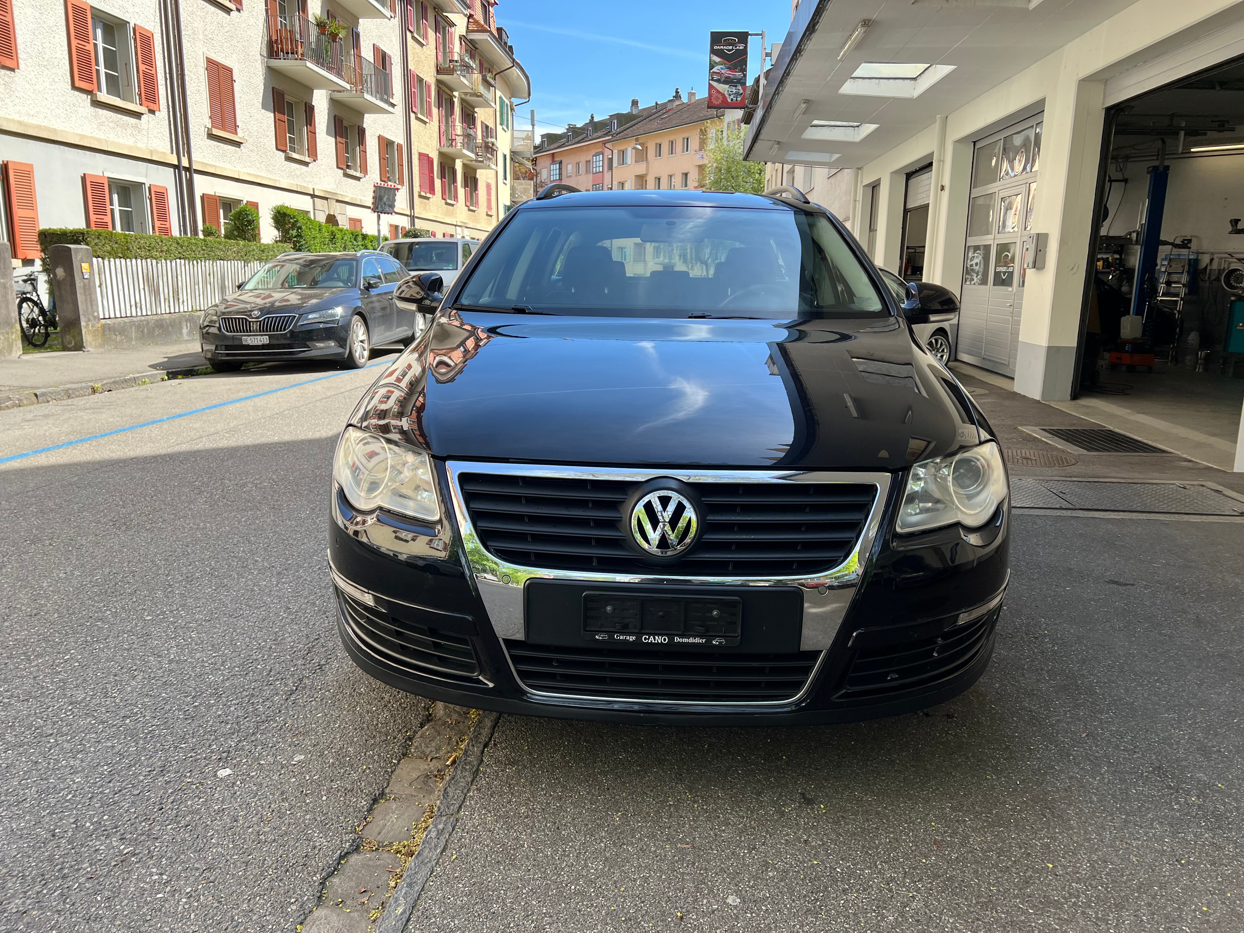 VW Passat Variant 1.8 TSI Trendline Tiptronic