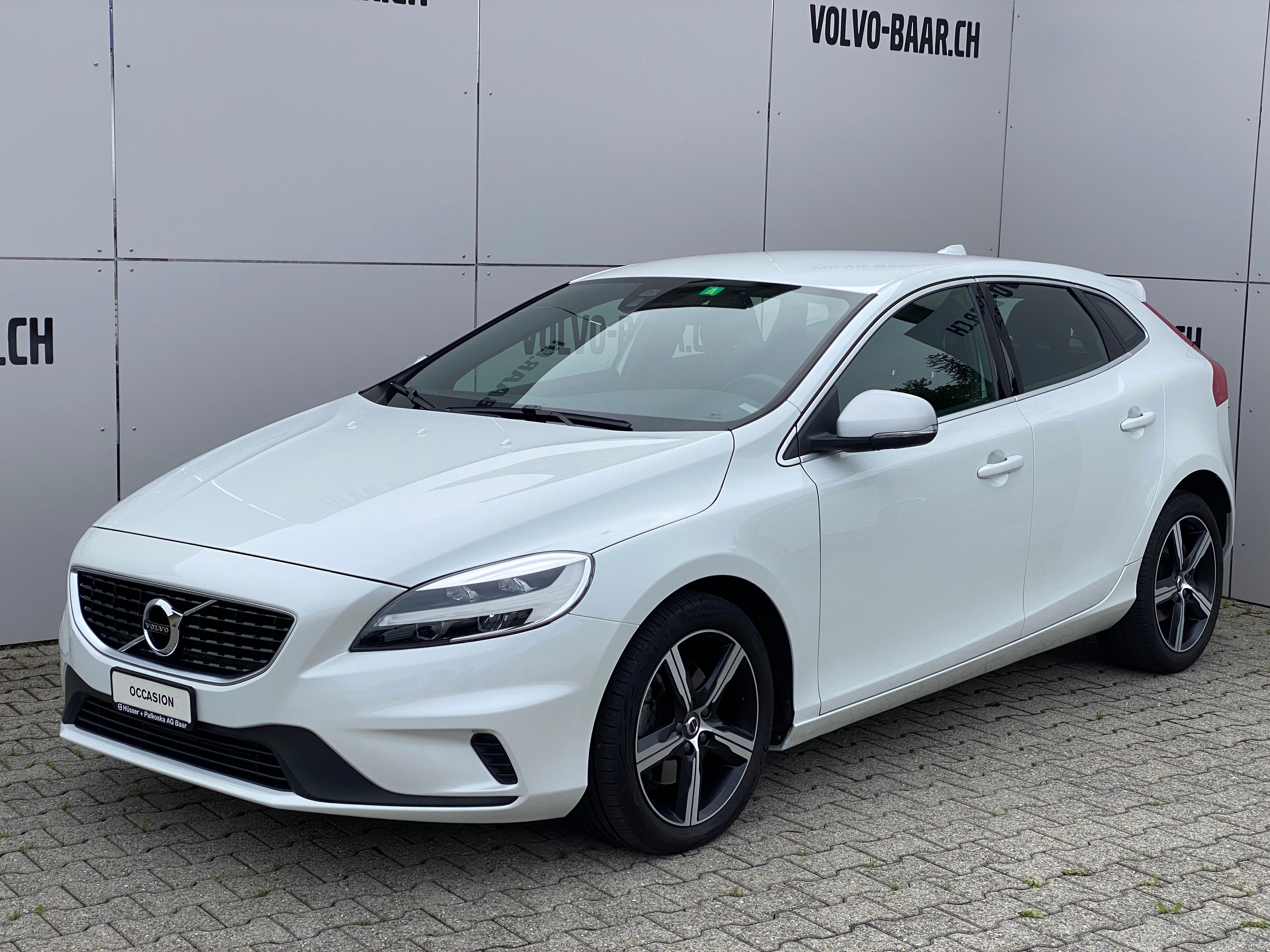 VOLVO V40 2.0 T3 R-Design S/S