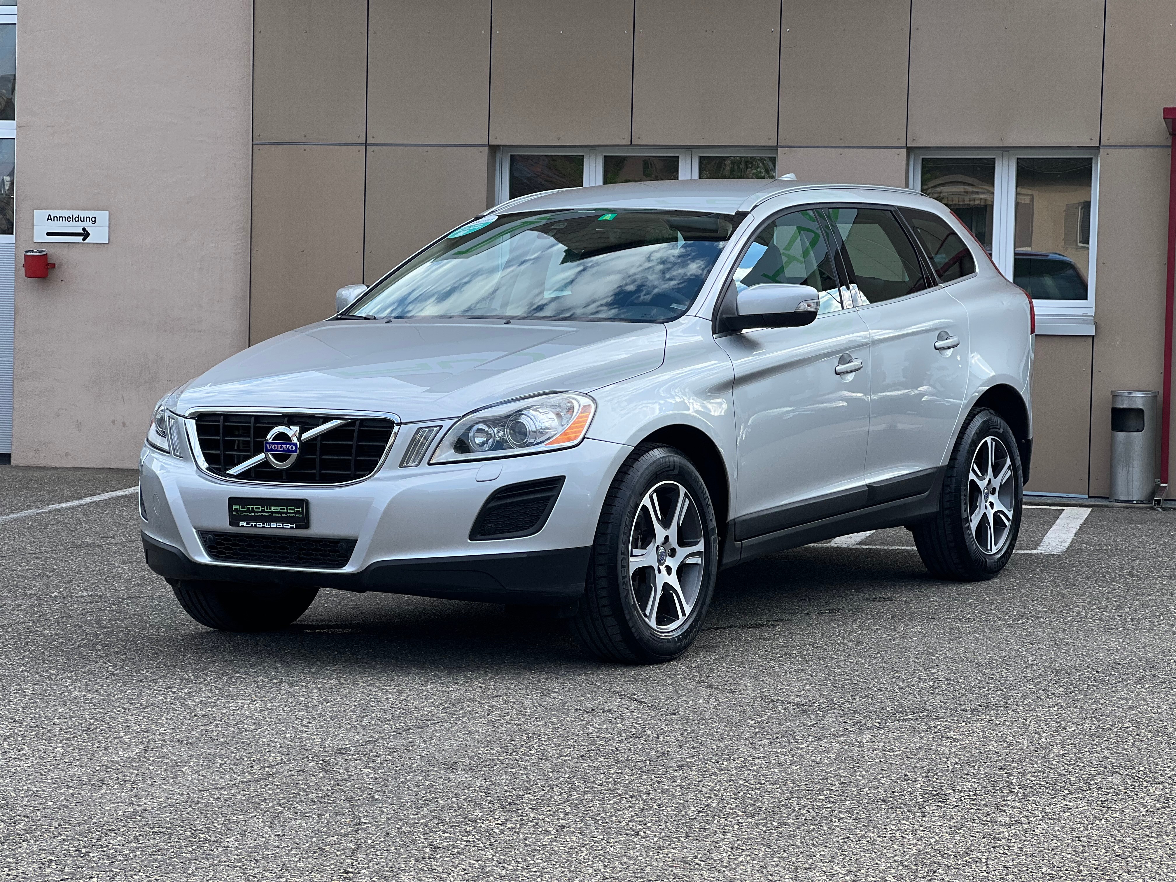 VOLVO XC60 D4 AWD Summum