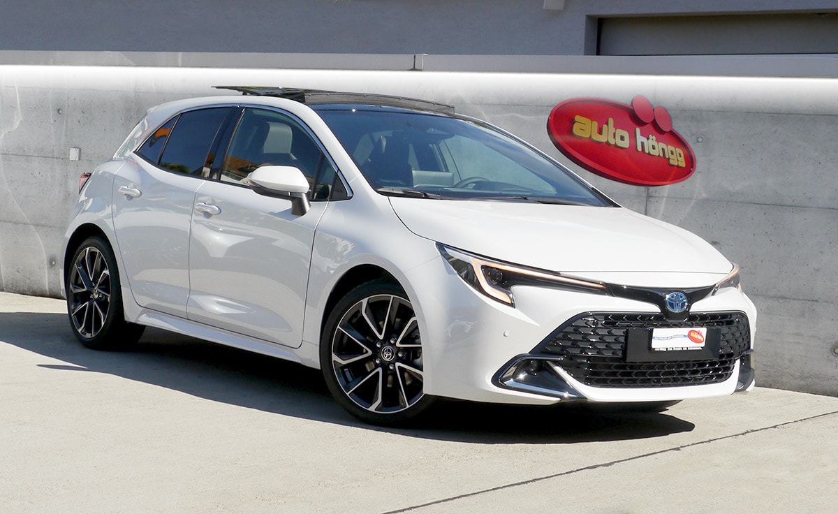 TOYOTA Corolla 2.0 HSD Premiumt e- CVT