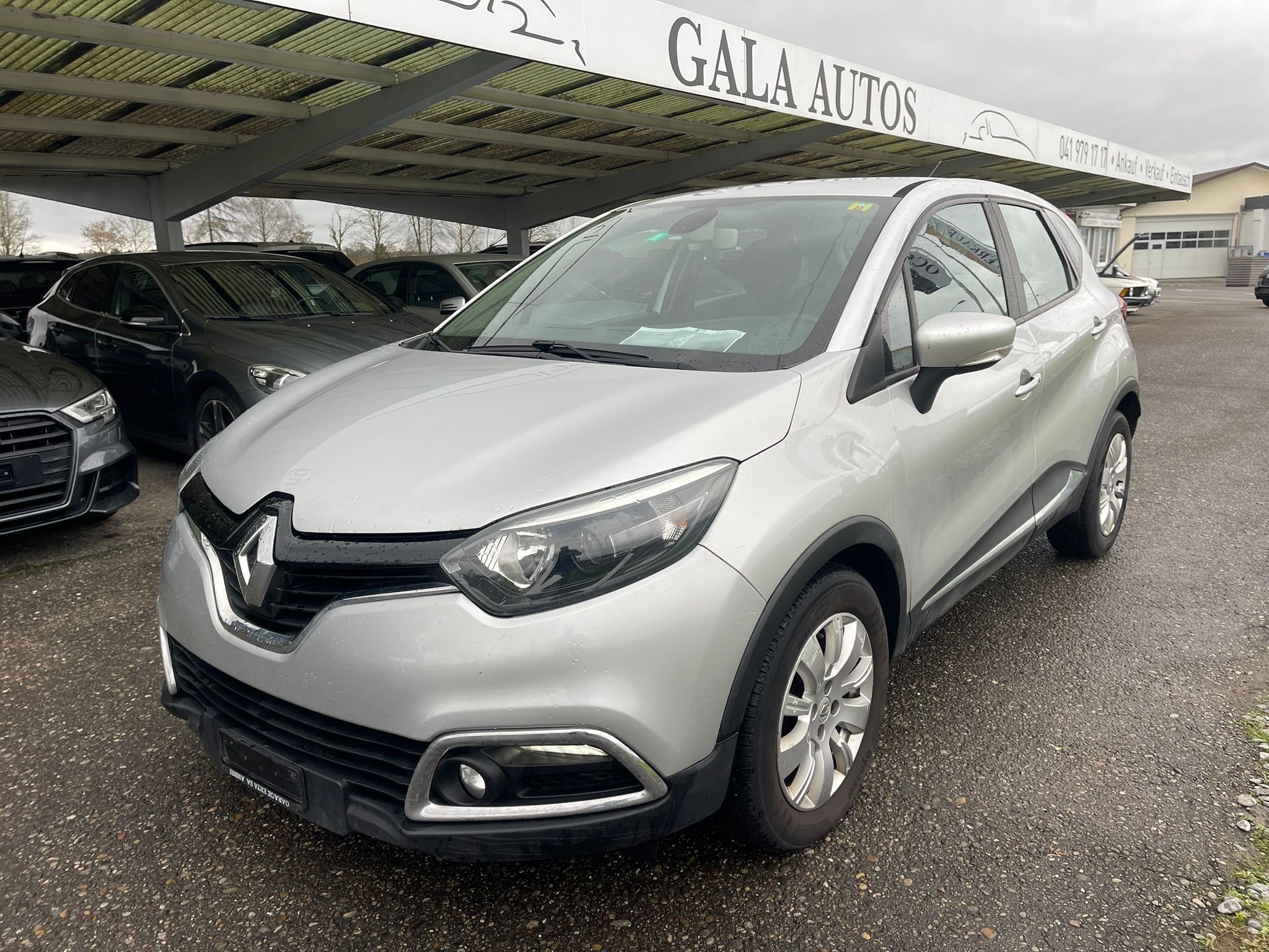 RENAULT Captur 1.2 T 16V Dynamique EDC