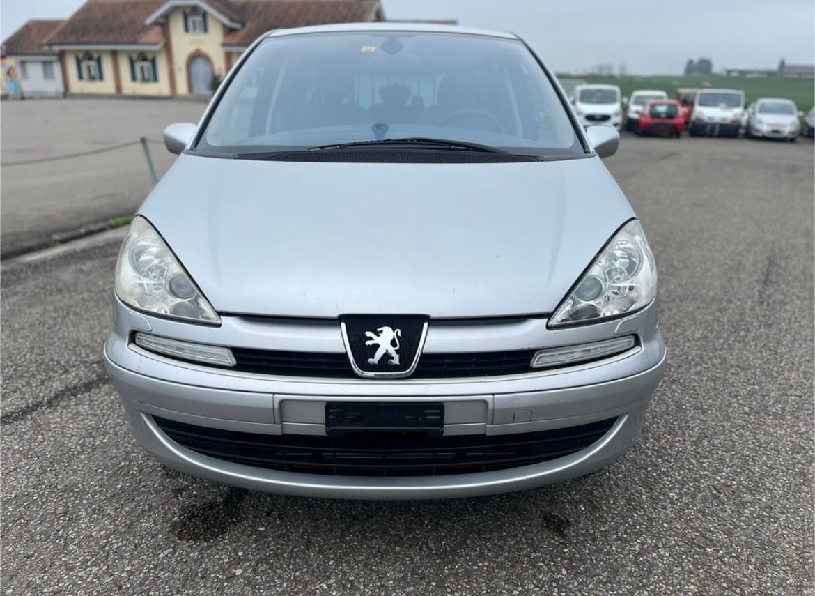 PEUGEOT 807 3.0 V6 24V Black&Silver