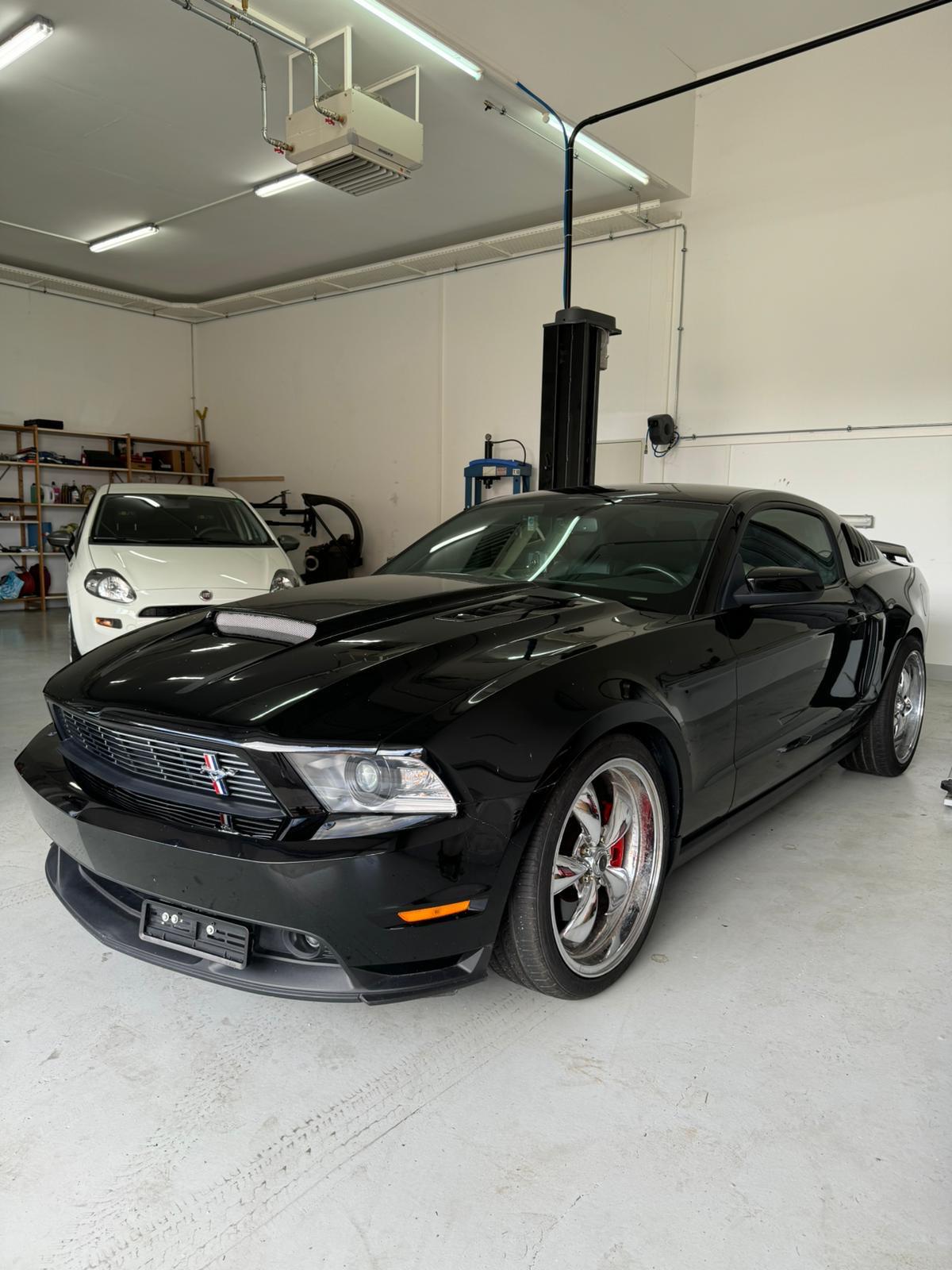 FORD Mustang GT California 5.0