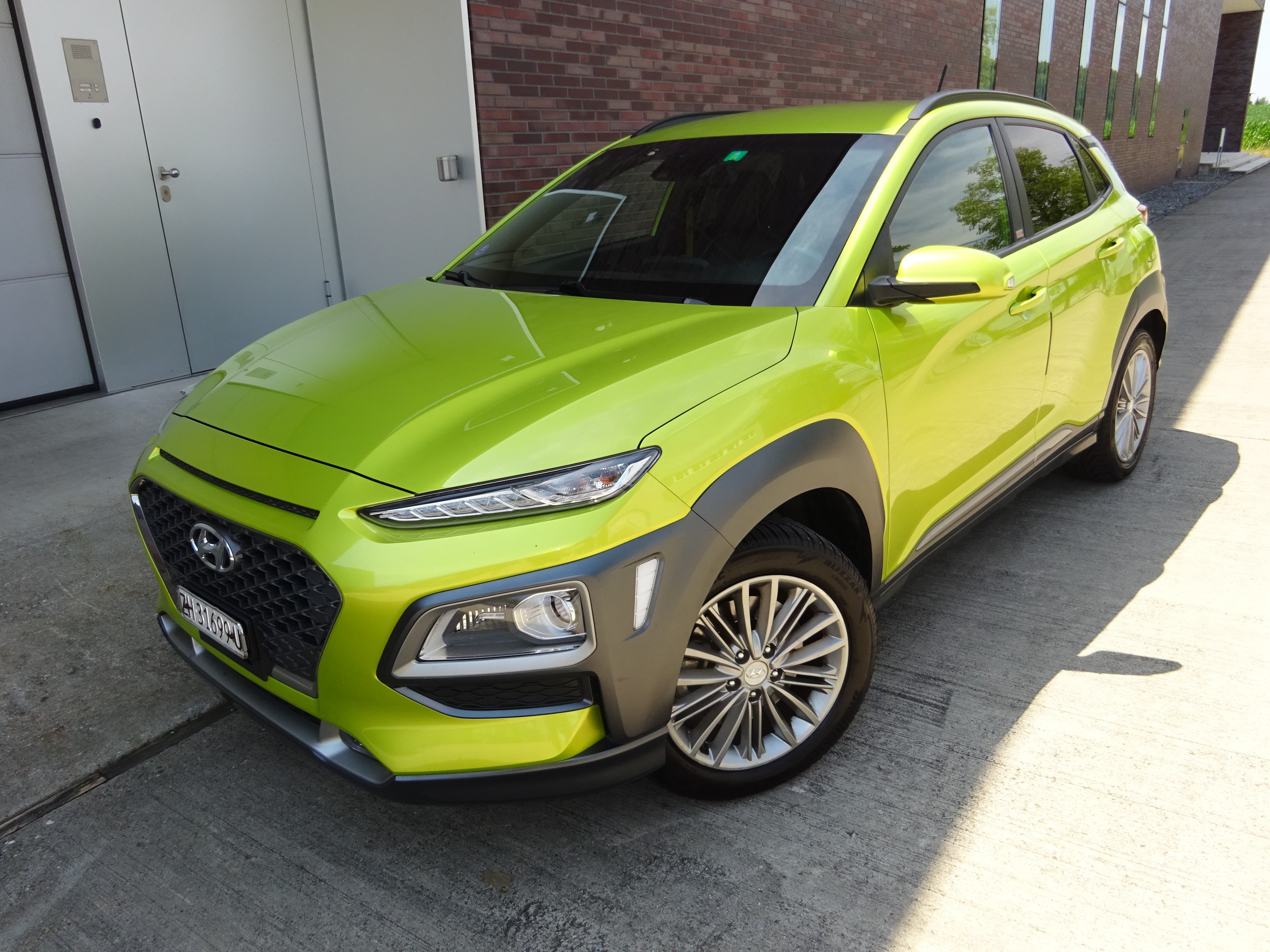 HYUNDAI Kona 1.6 T-GDi Amplia 4WD DCT