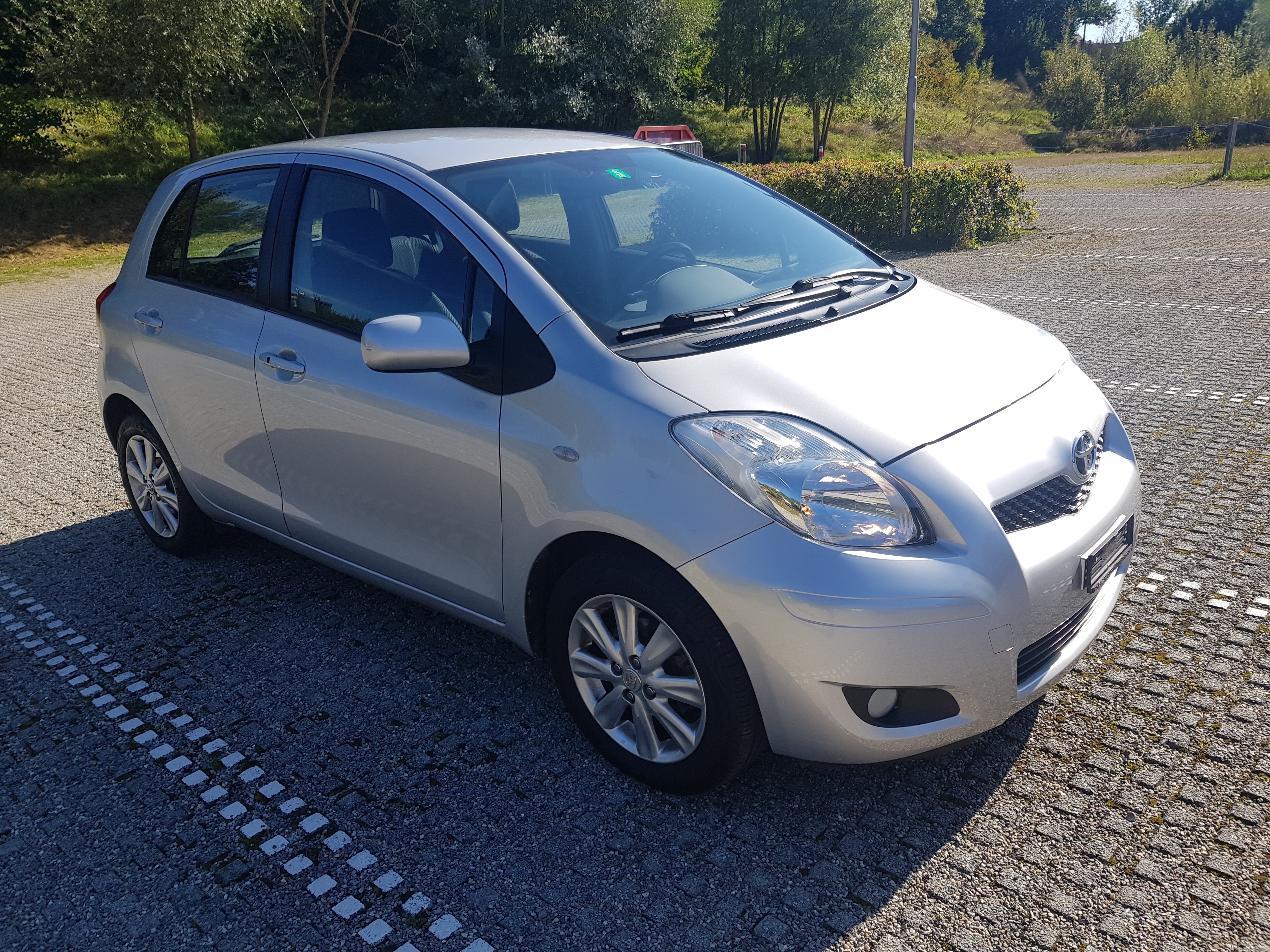 TOYOTA Yaris 1.33 Linea Sol