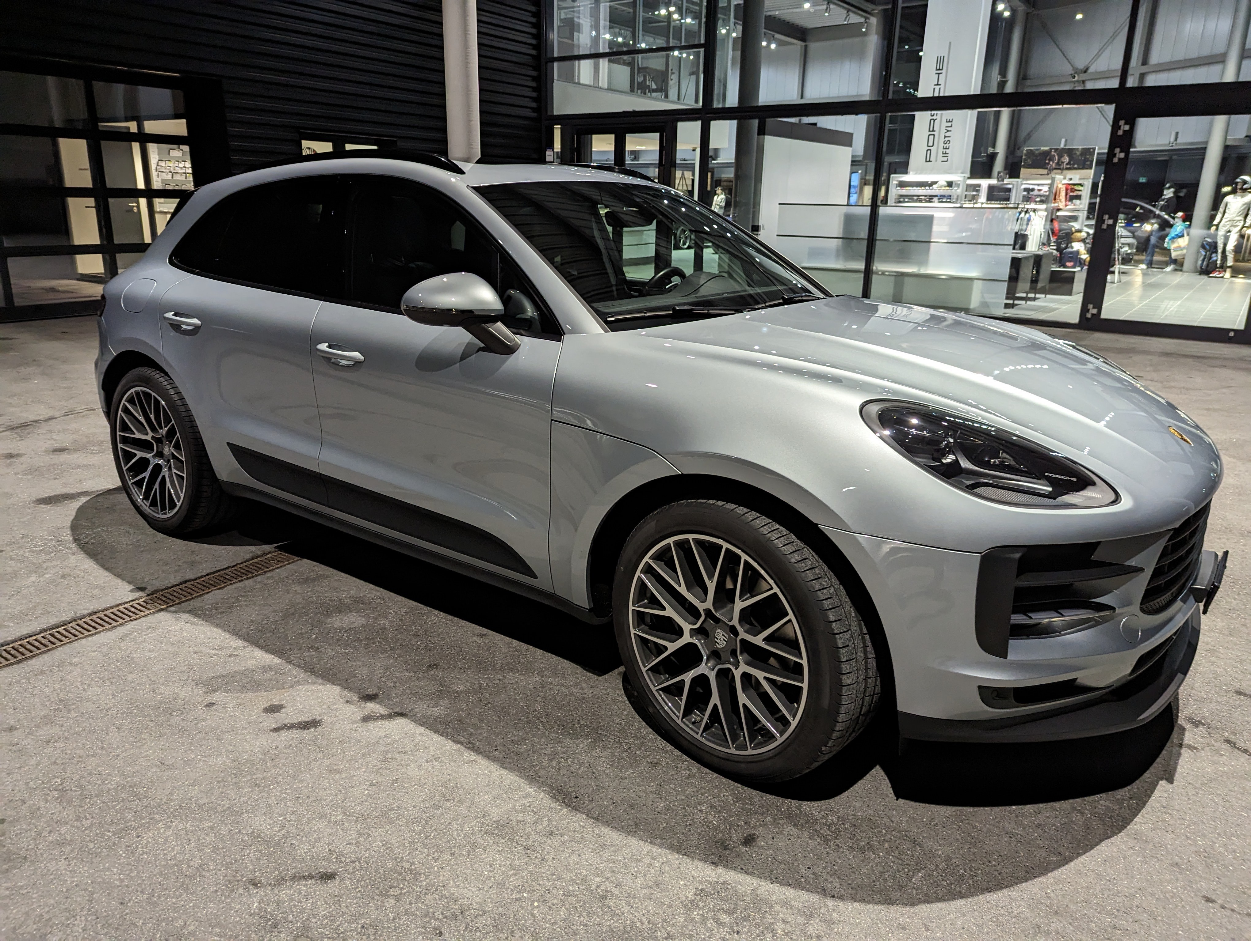 PORSCHE Macan PDK