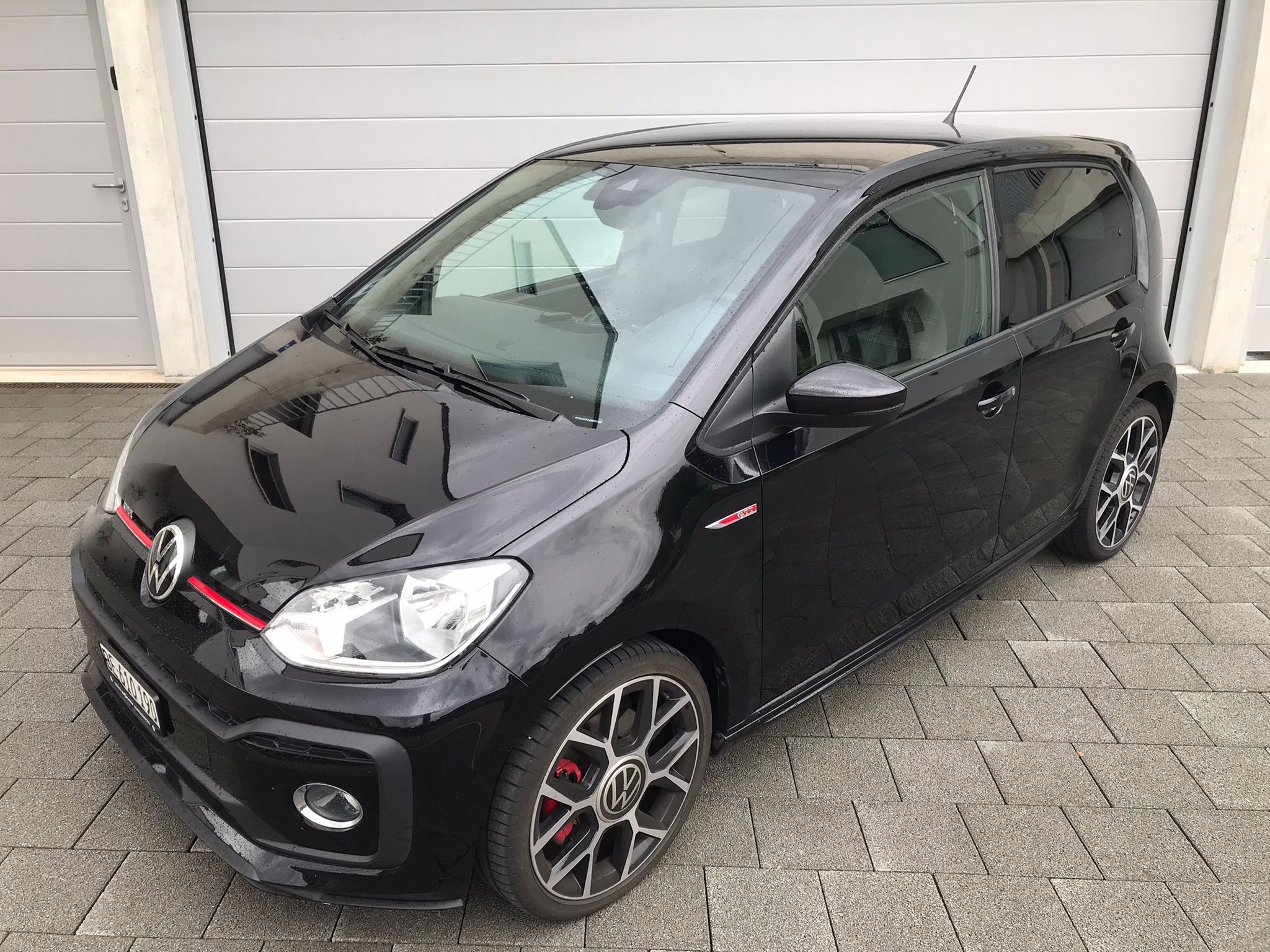 VW Up 1.0 TSI GTI