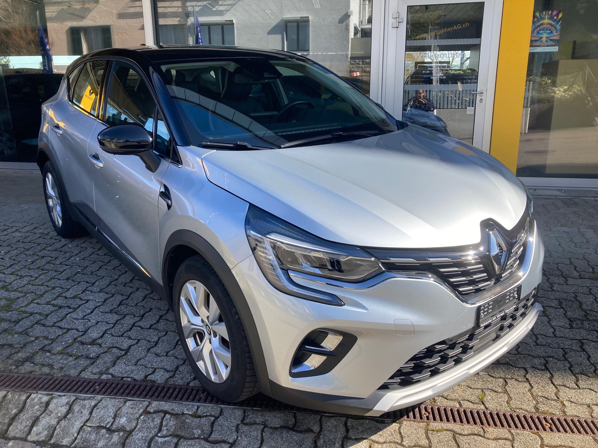 RENAULT Captur 1.3 TCe EDC Intens EDC