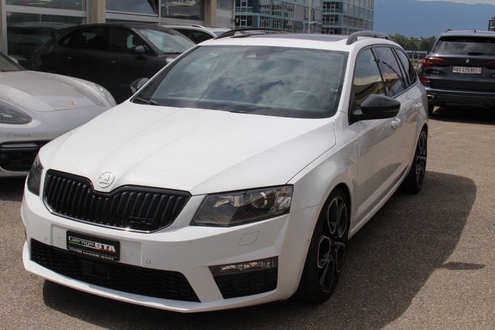 SKODA Octavia Combi 2.0 TSI RS 230 DSG