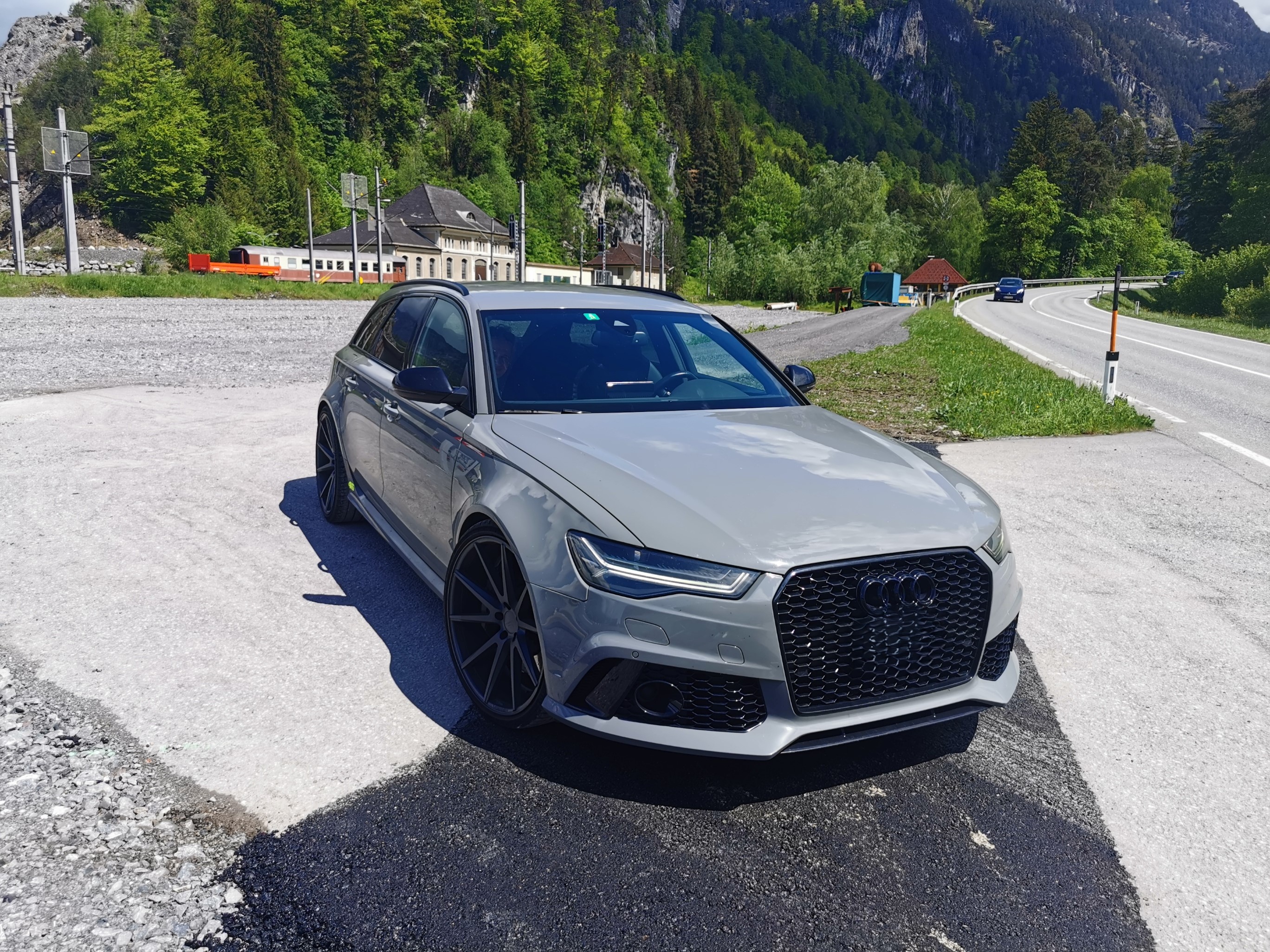 AUDI RS6 Avant 4.0 TFSI V8 quattro Tiptronic