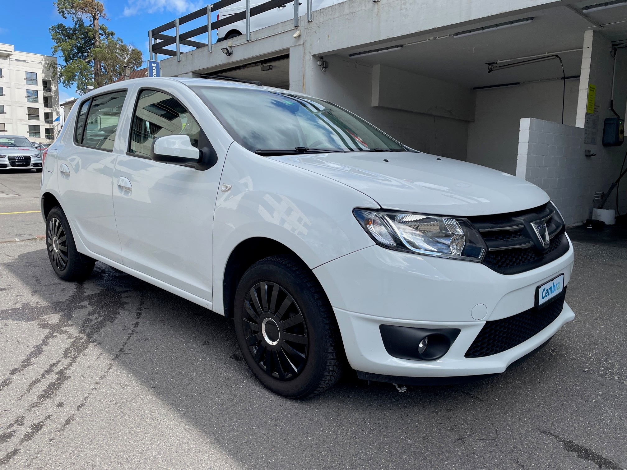 DACIA Sandero 0.9 Lauréate, 90 PS, 5 Gang, KLIMA, NAVIGATION, CH-Auto