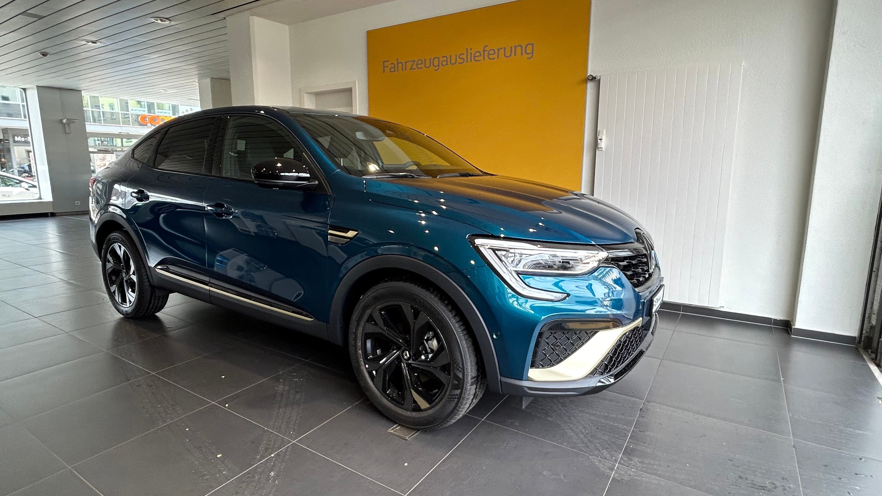 RENAULT Arkana 1.6 E-Tech Engineered