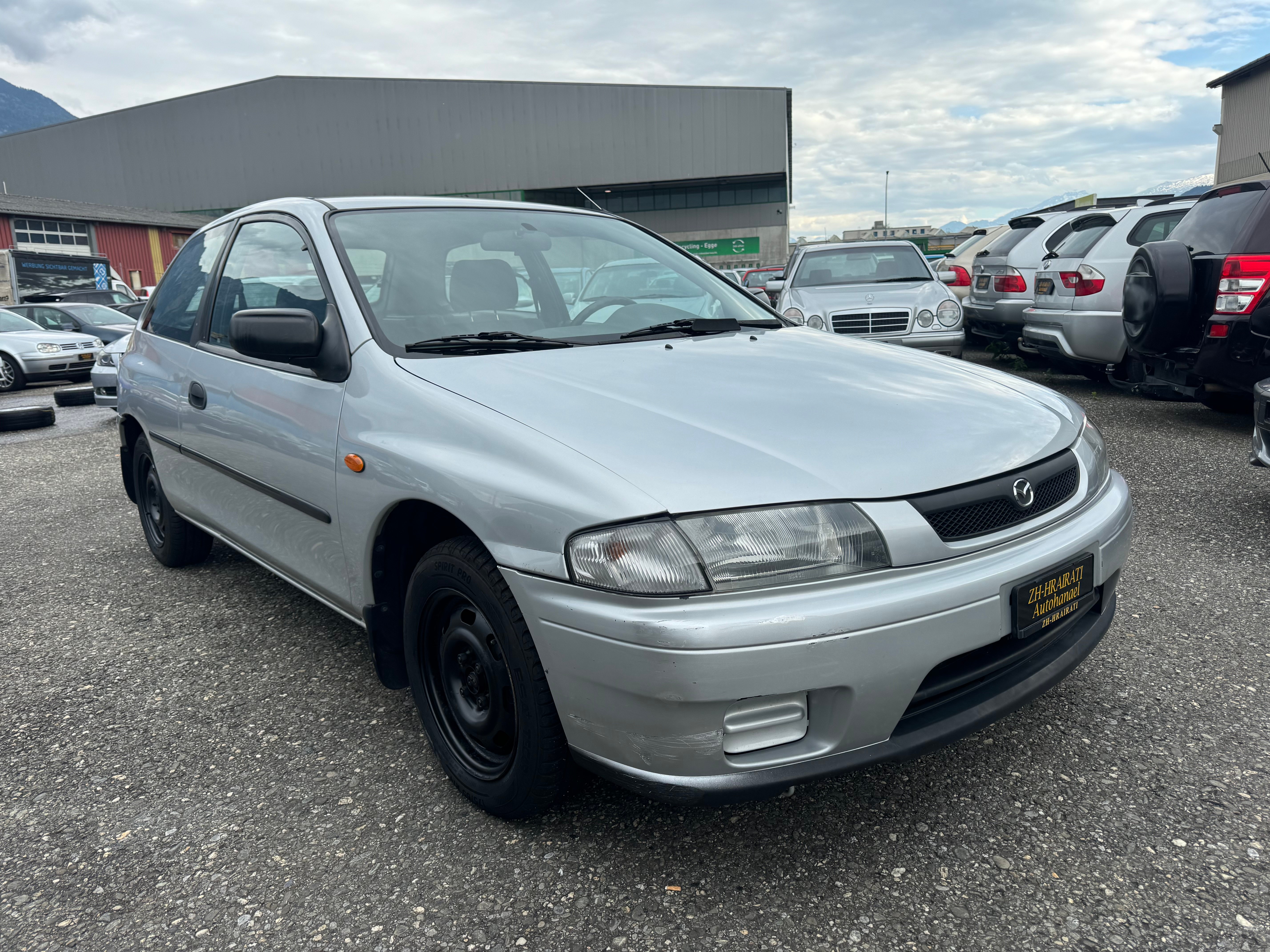 MAZDA 323 P 1.5i-16V GLX