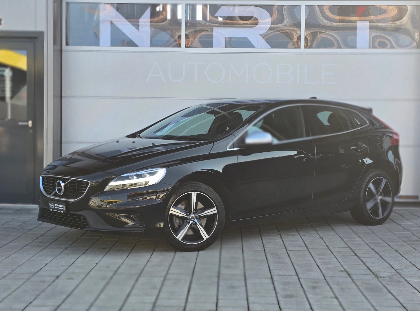 VOLVO V40 2.0 D3 R-Design S/S