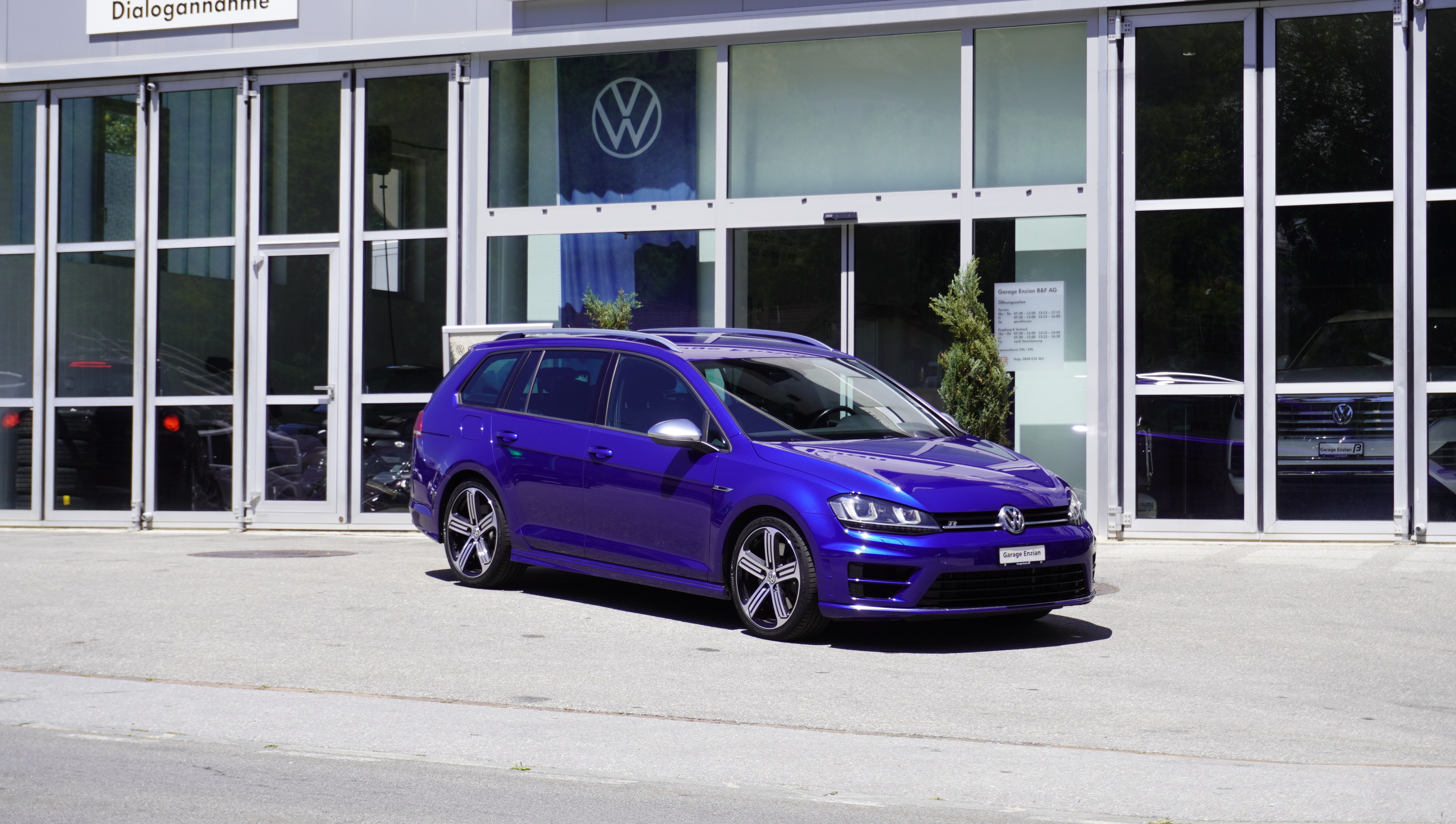 VW Golf Variant 2.0 TSI R 4 Motion DSG