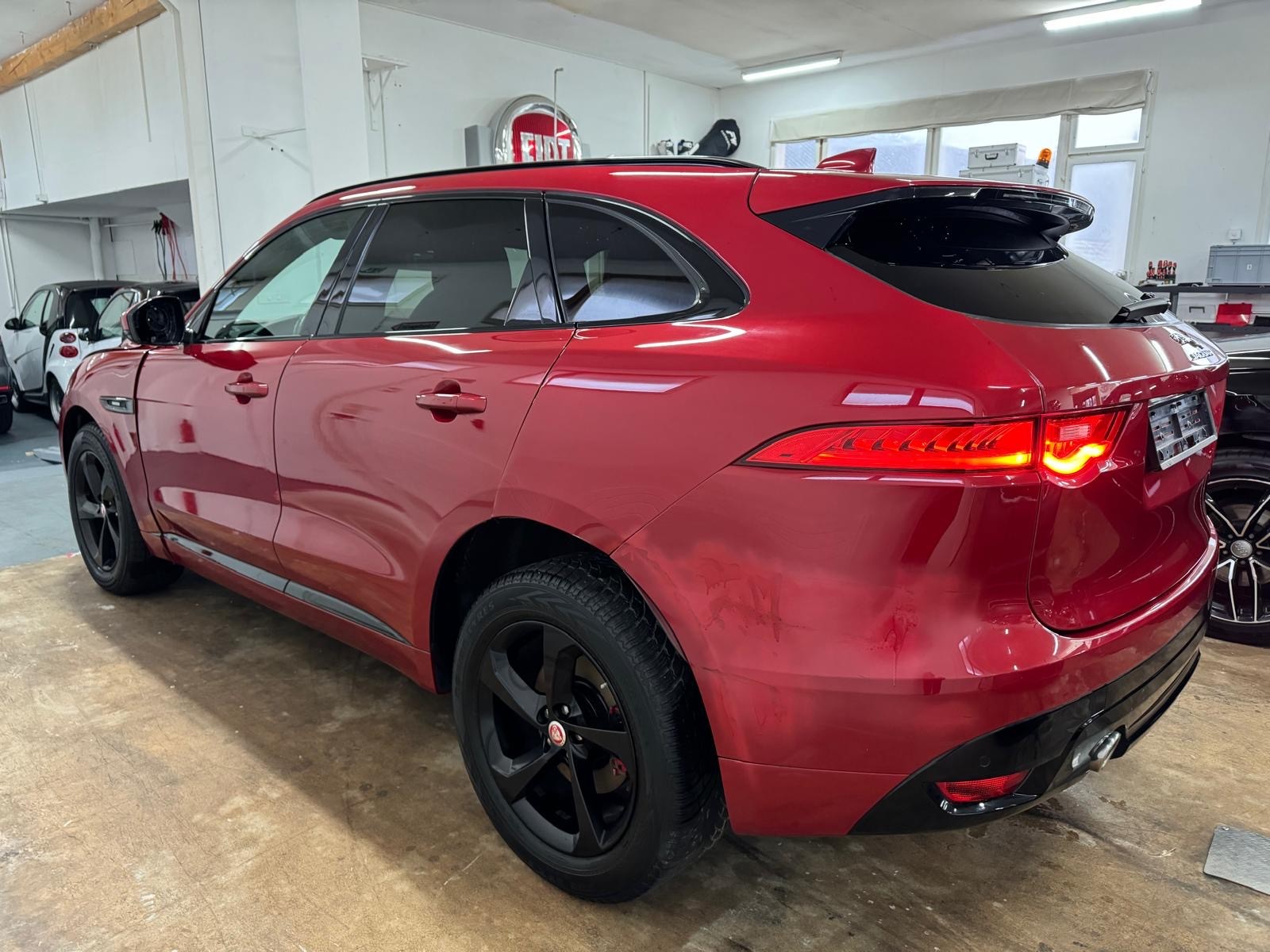 JAGUAR F-Pace 3.0 TDV6 Pure AWD Automatik