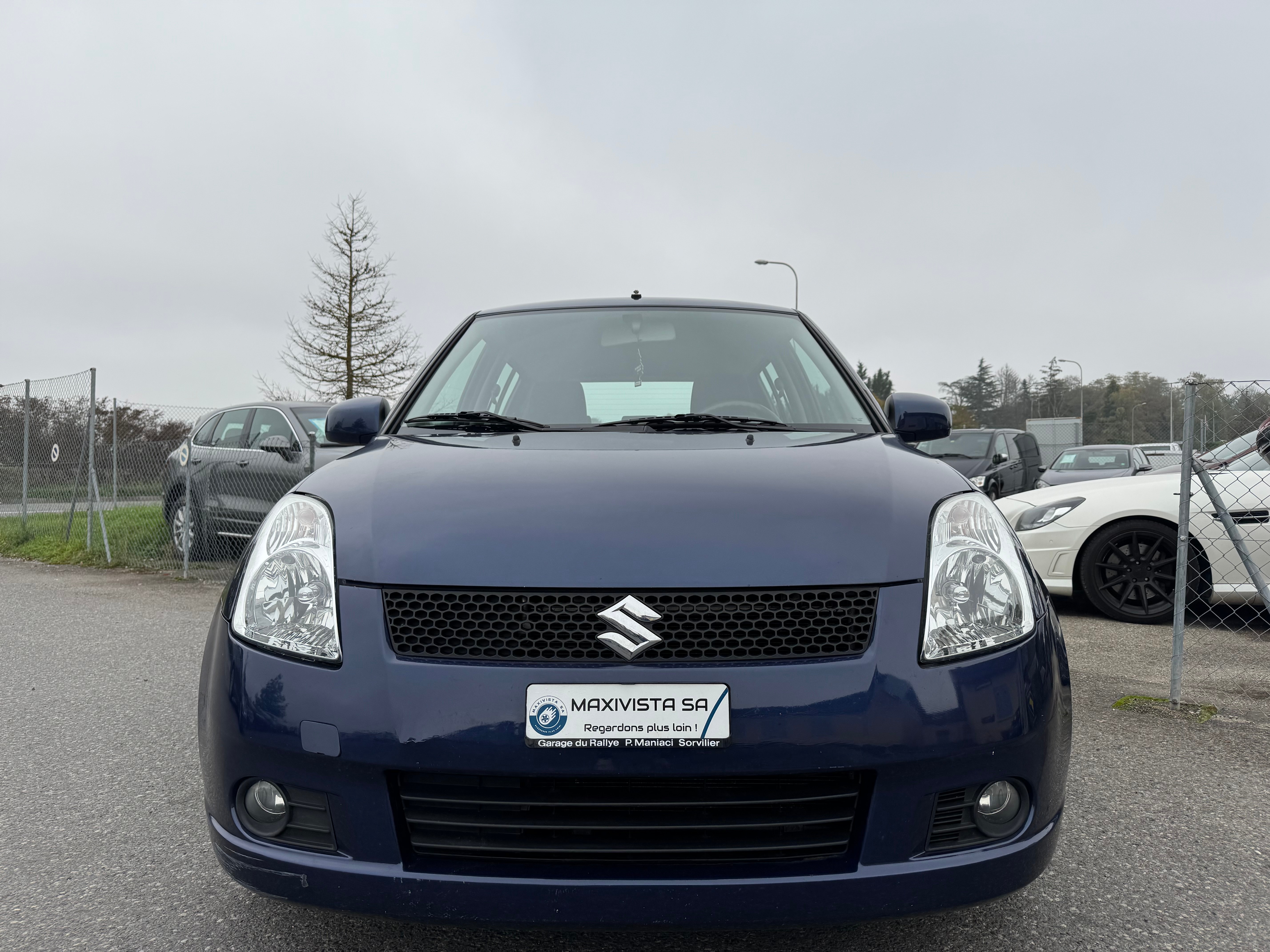 SUZUKI Swift 1.3i 16V GL Top