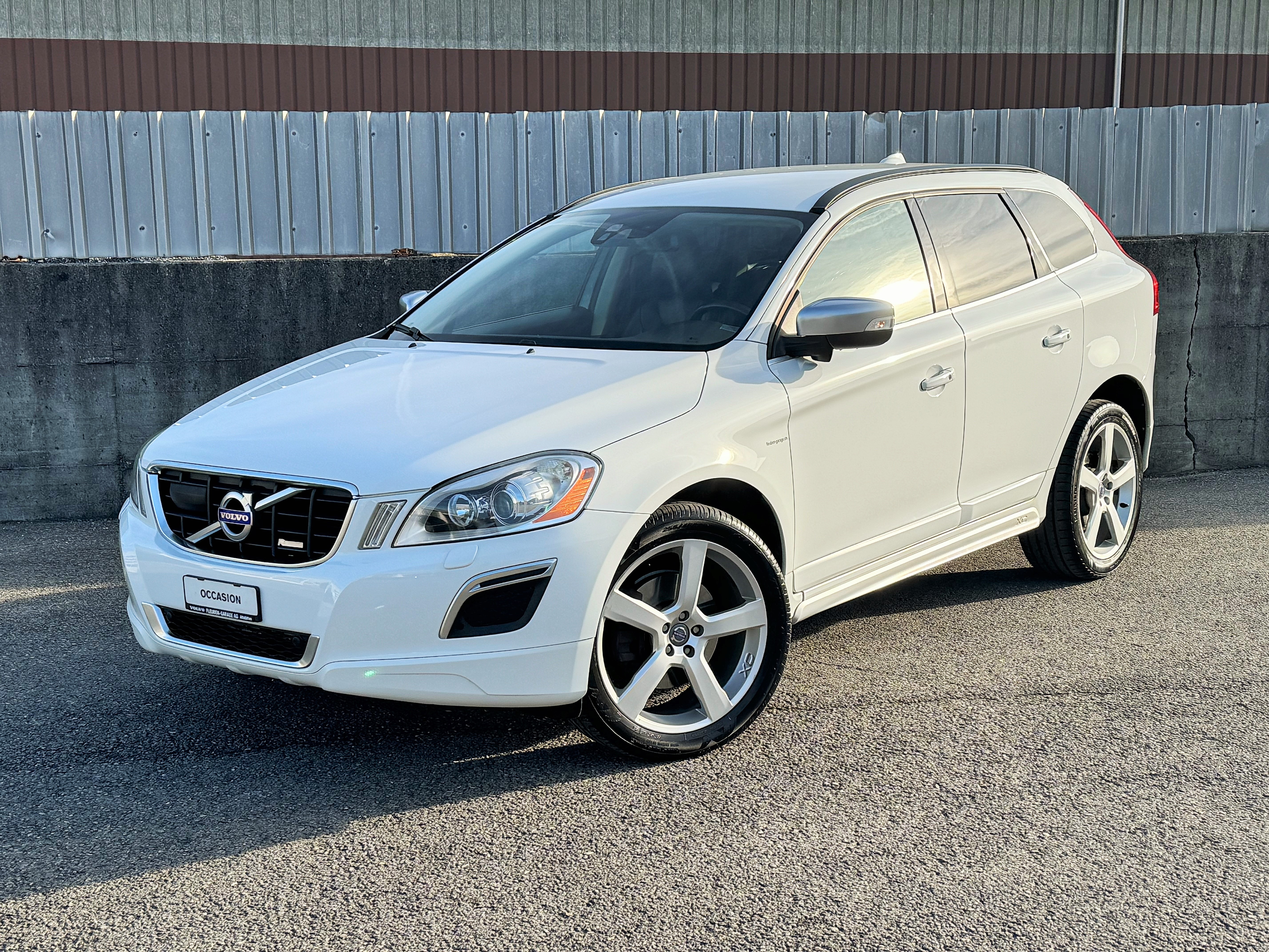 VOLVO XC60 D5 AWD R-Design