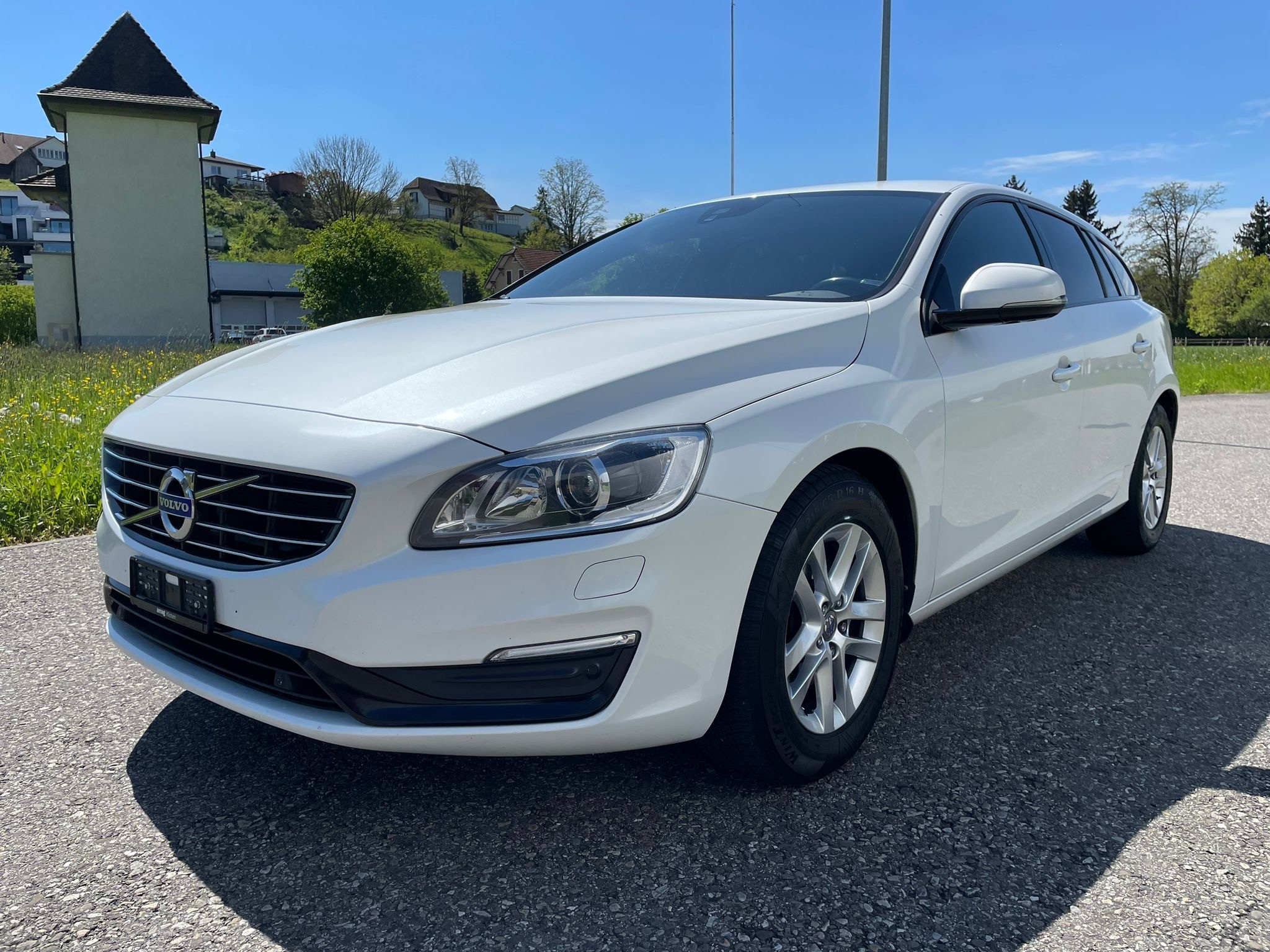 VOLVO V60 D4 Momentum Geartronic