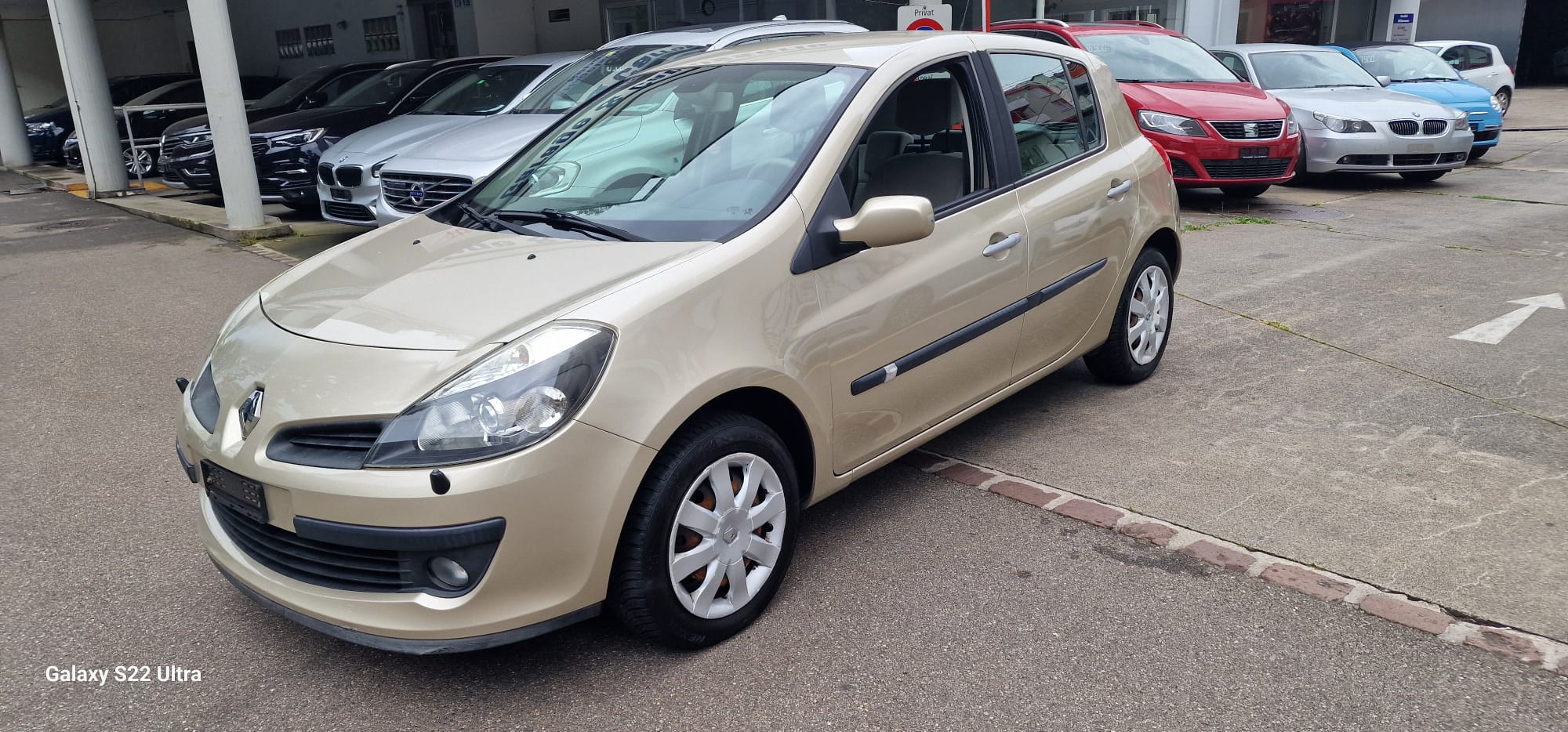 RENAULT Clio 1.6 16V Privilège