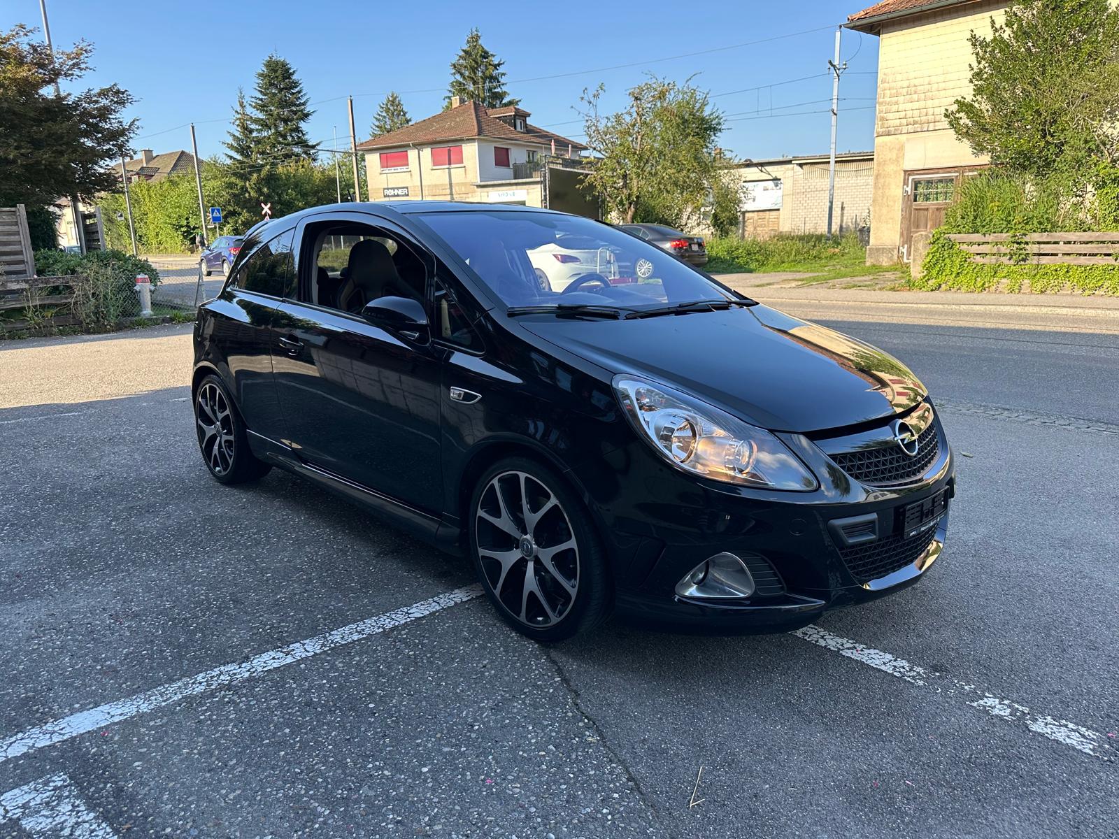 OPEL Corsa 1.6 Turbo OPC