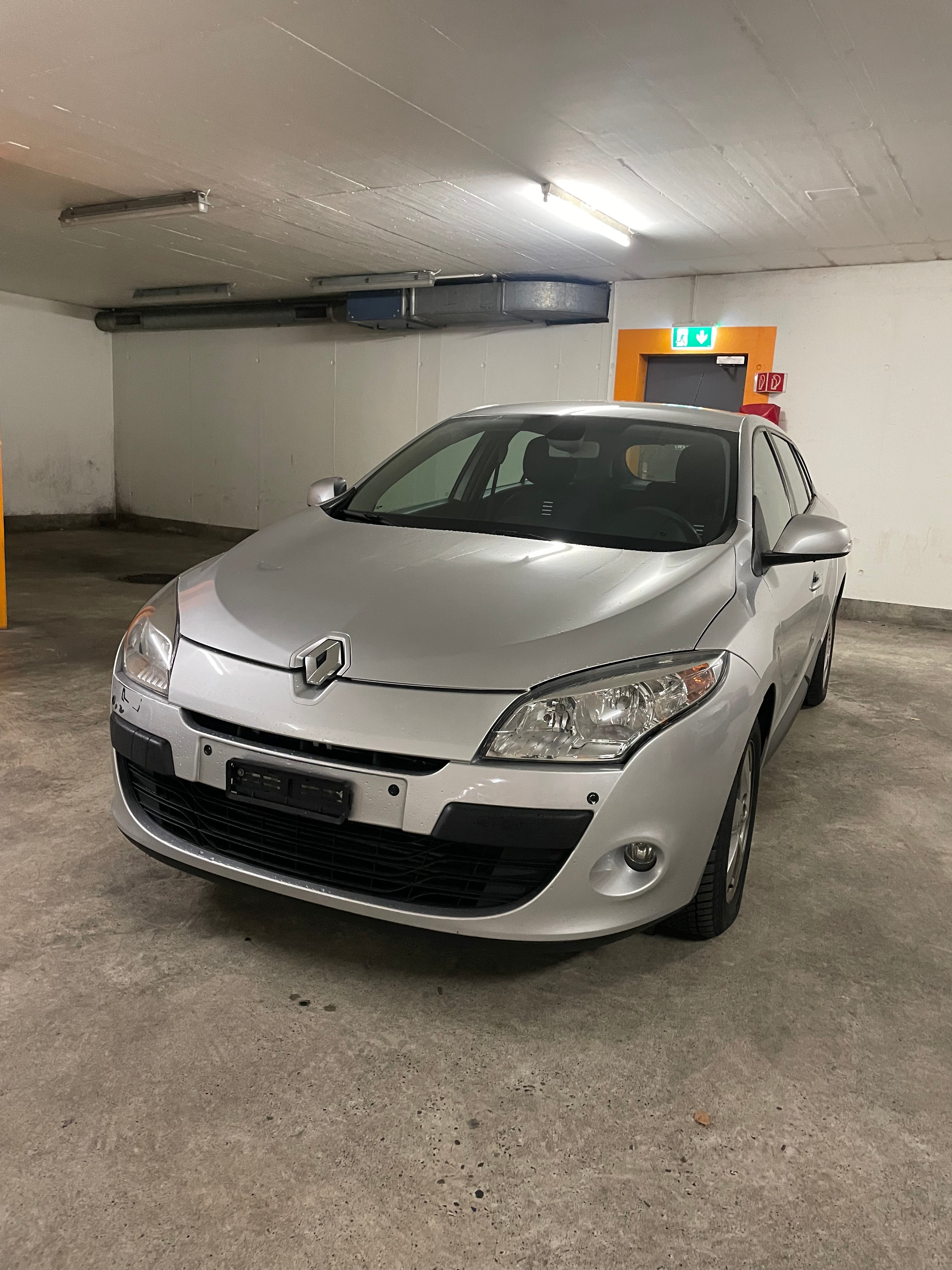 RENAULT Mégane Grandtour 1.4 16V Turbo Dynamique