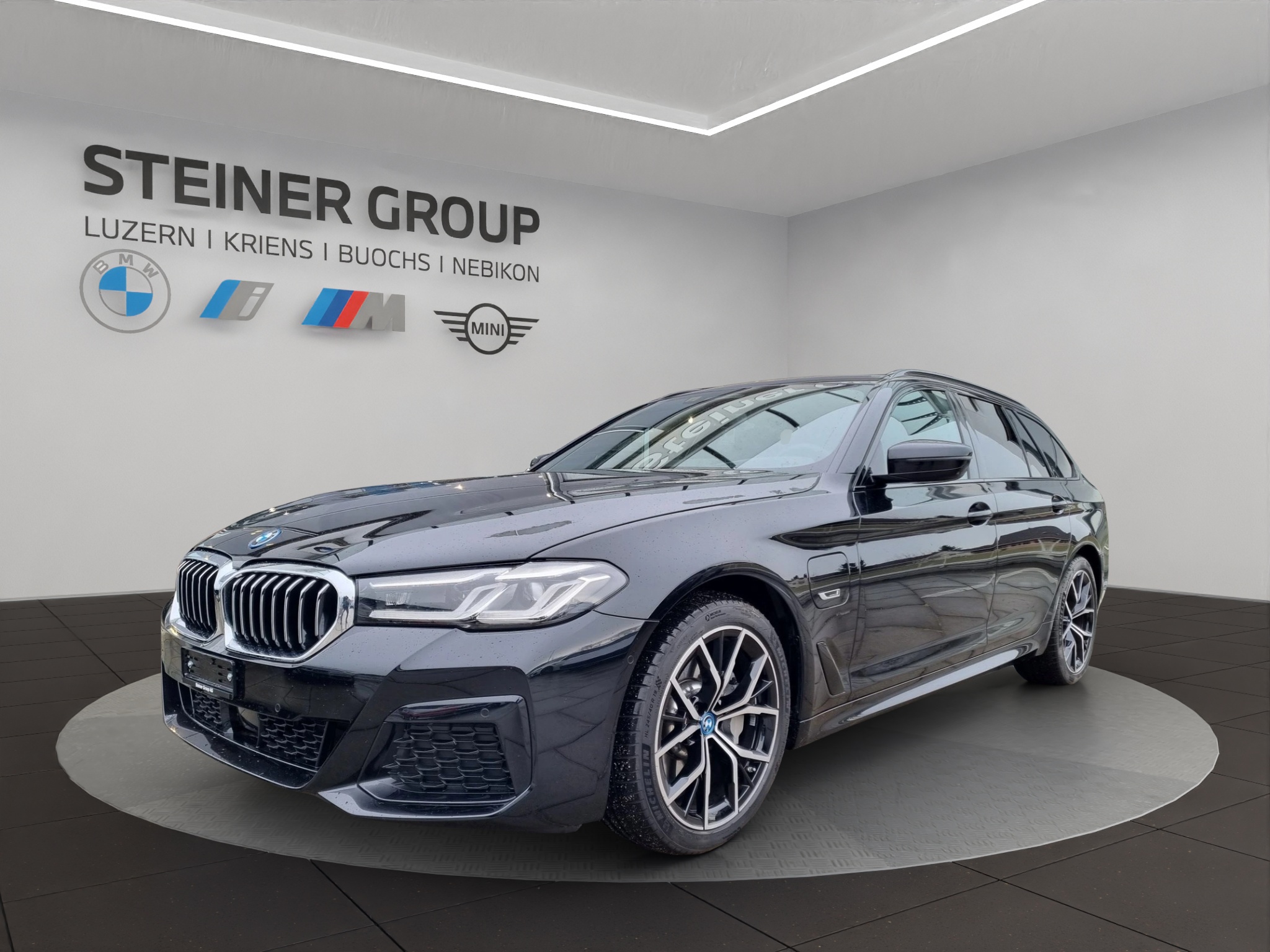 BMW 530e xDrive Touring Pure M Sport Steptronic