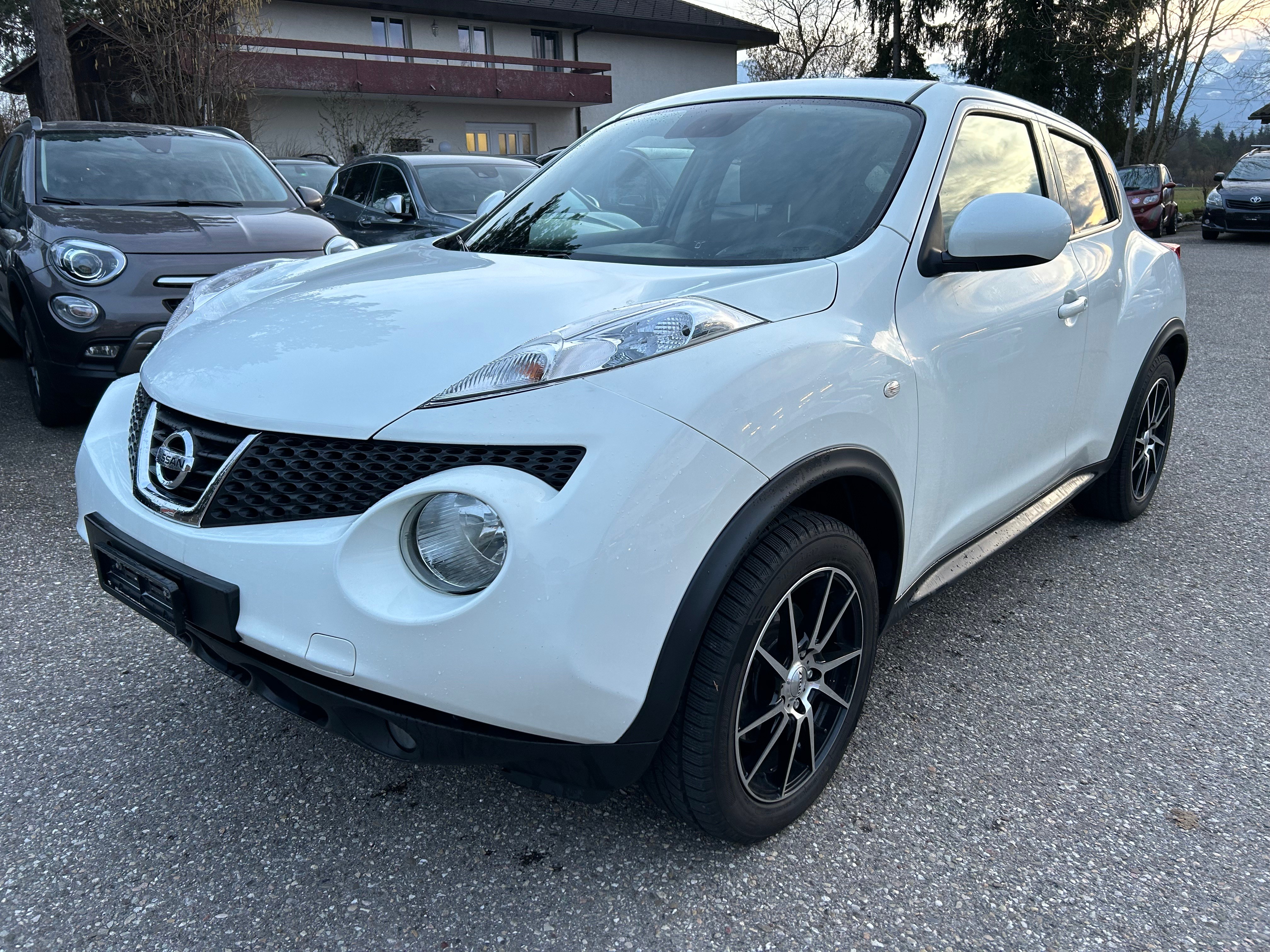 NISSAN Juke 1.6 DIG-T tekna 4x4 Xtronic M-CVT