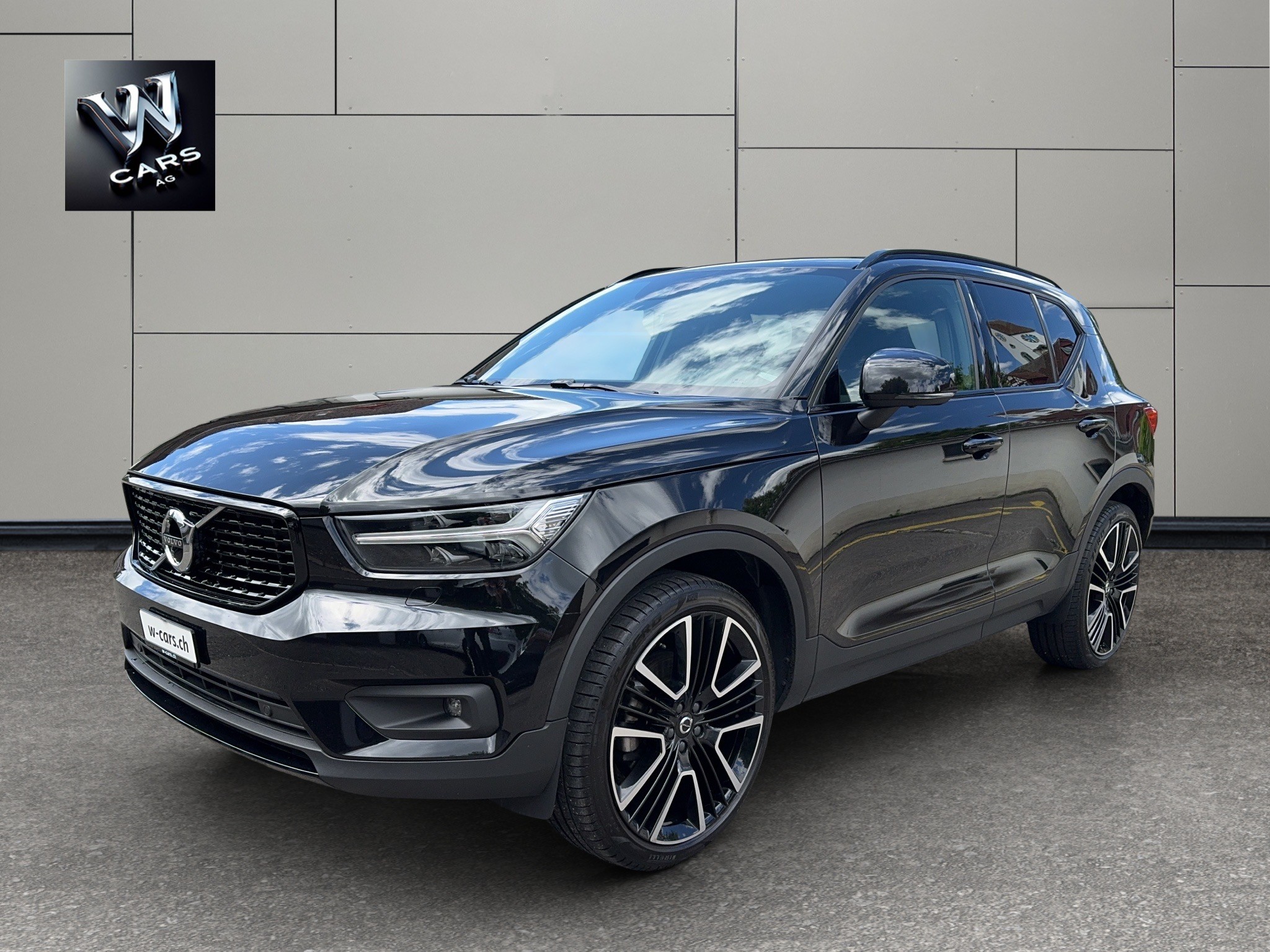 VOLVO XC40 B5 Benzin AWD R-Design Werkssgarantie 10.2026