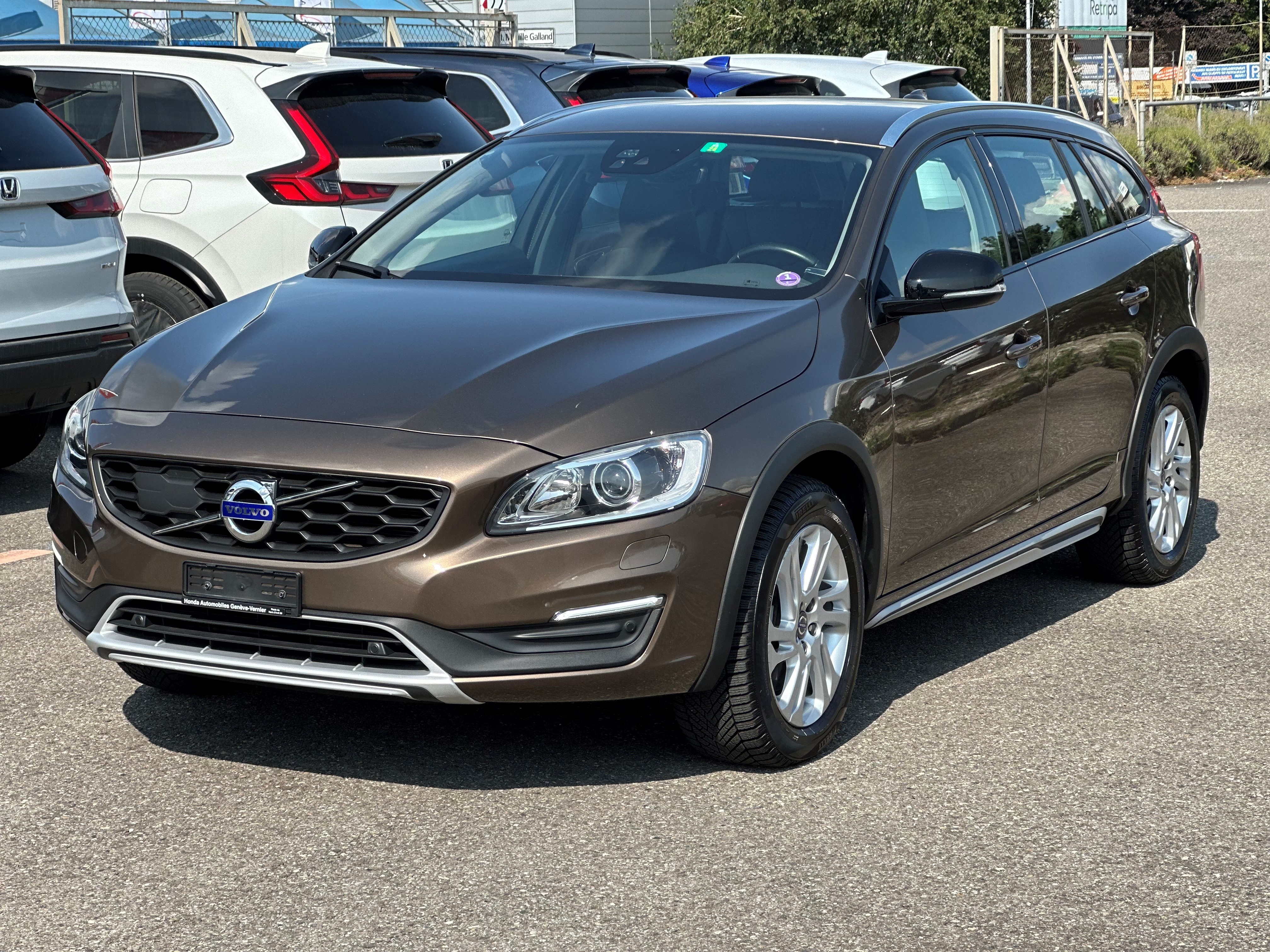VOLVO V60 Cross Country T5 AWD Summum Geartronic