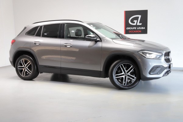 MERCEDES-BENZ GLA 250 Progressive4Matic