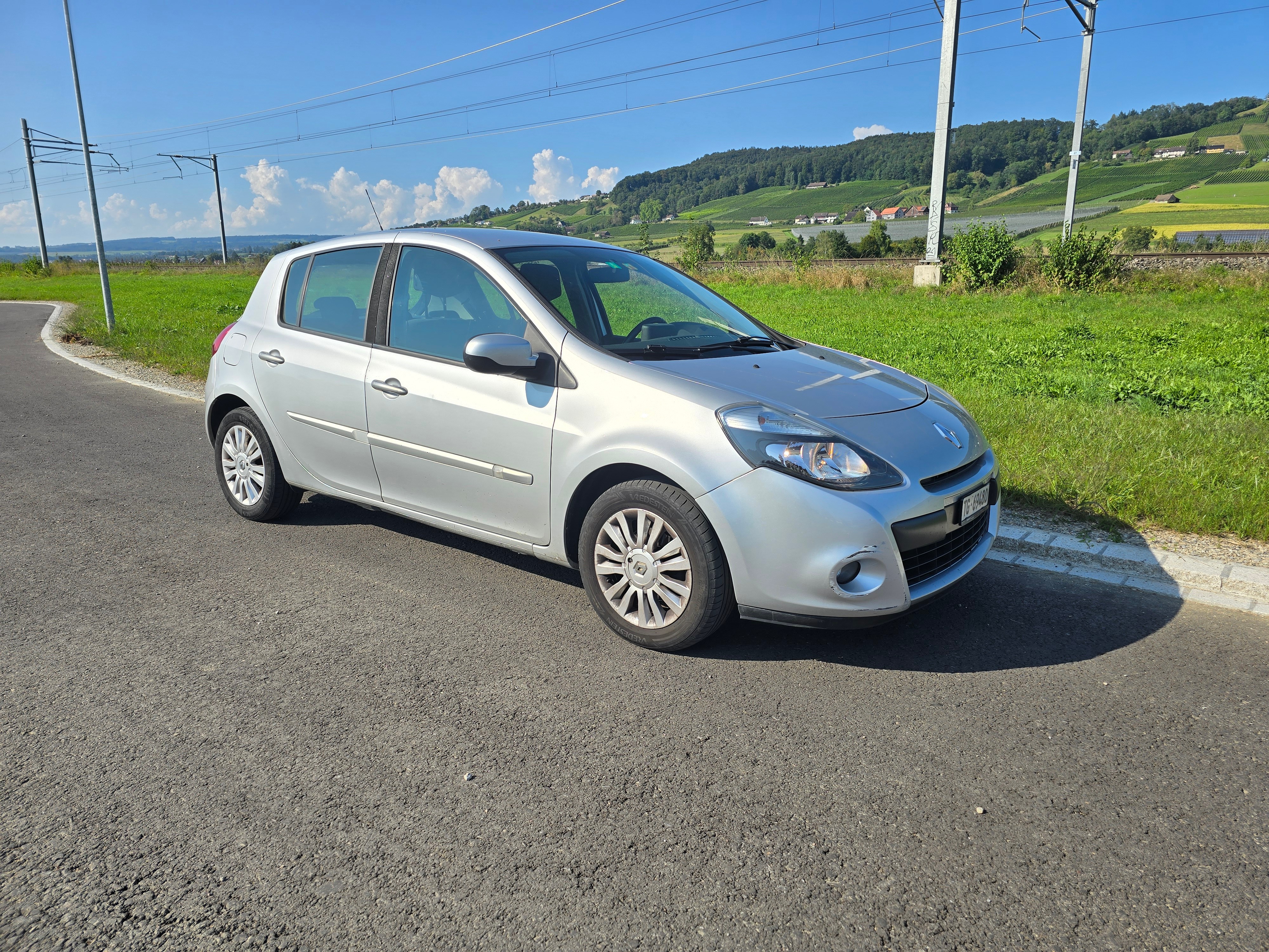 RENAULT Clio 1.6 16V Dynamique Automatic