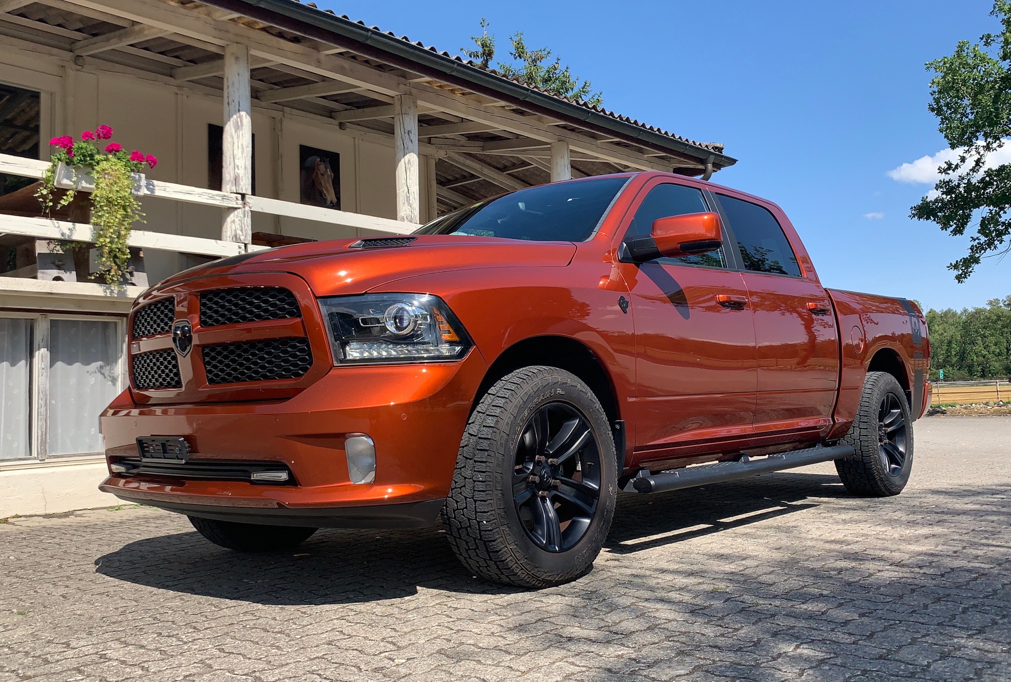 DODGE Ram 1500 Crew Cab Sport 5.7 4x4