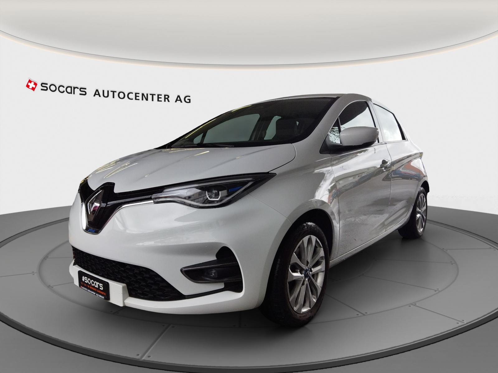 RENAULT Zoe Zen R135 (incl. Batterie) 8-fach bereift // 2 Winterreife Neu 2 Winterreifen neuwertig 4 Sommerreifen Neu