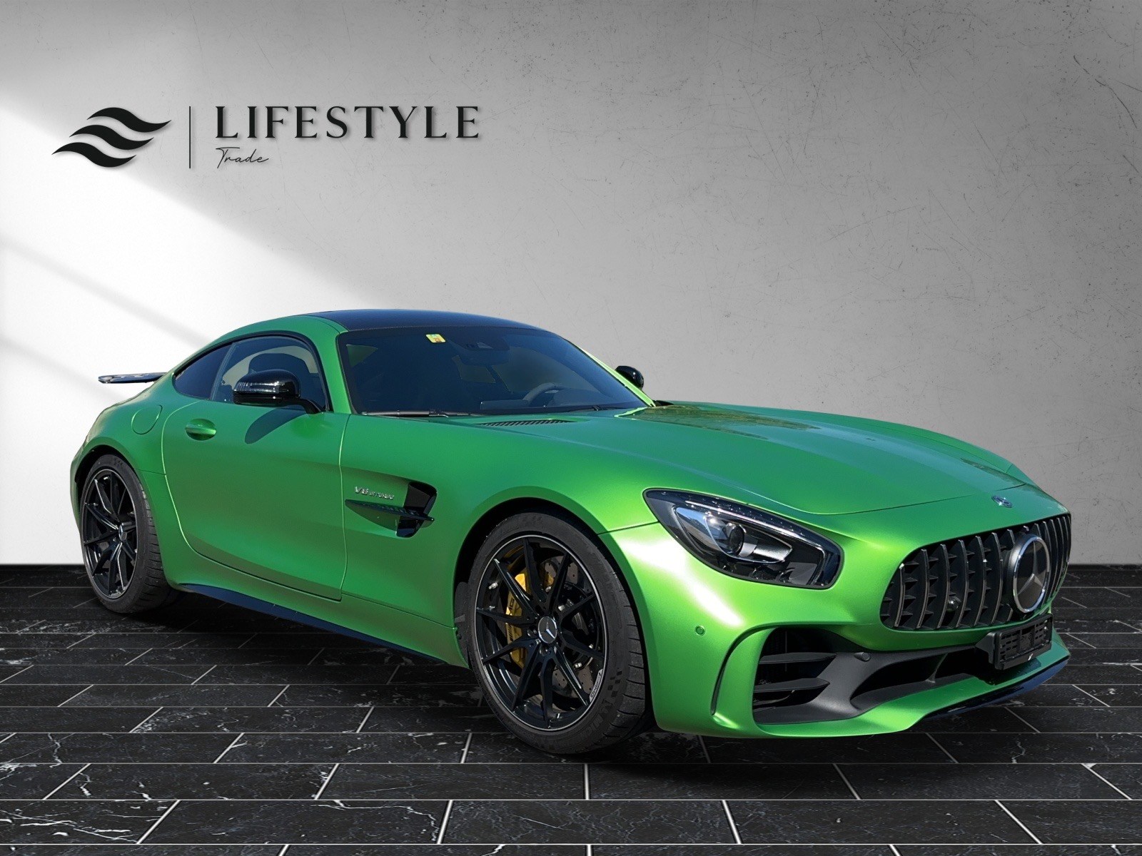 MERCEDES-BENZ AMG GT R Speedshift DCT