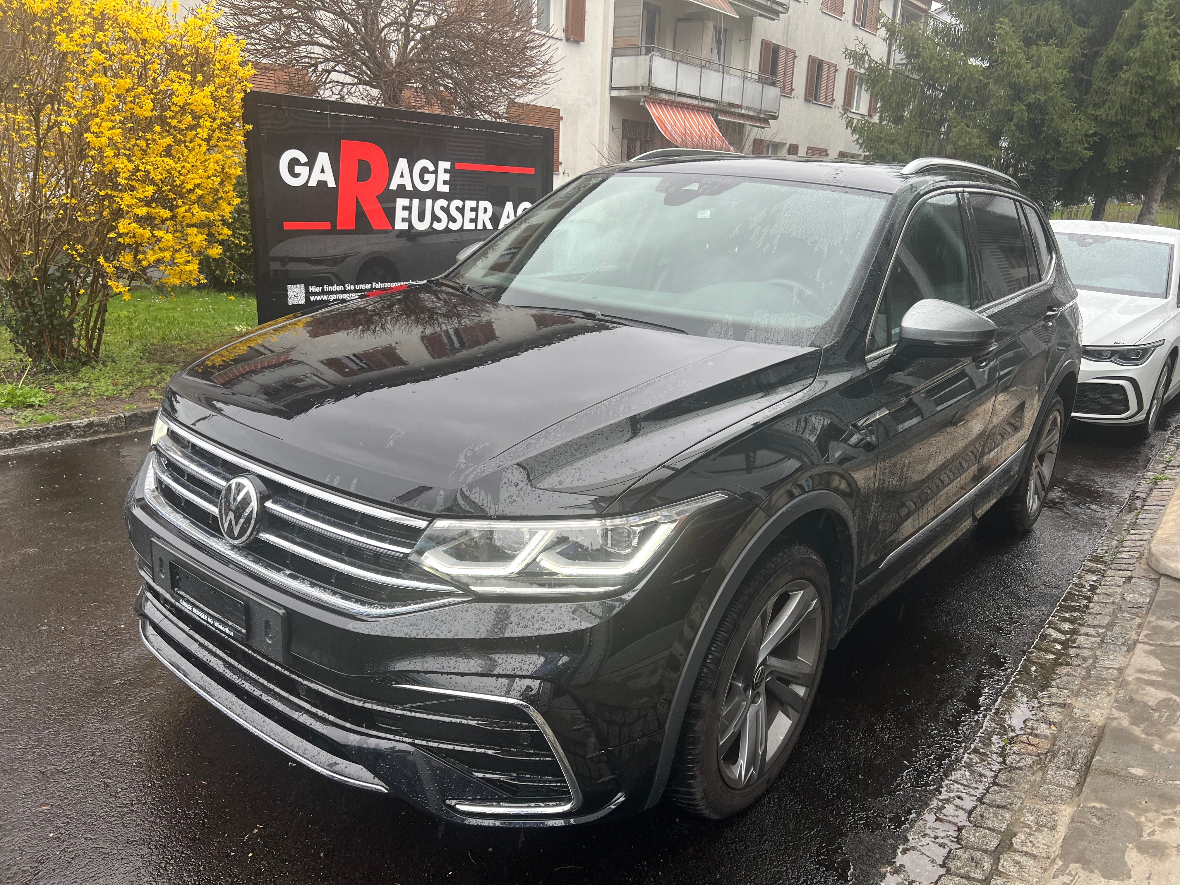 VW TIGUAN ALLSPACE 2.0TSI R-LINE 4MOTION ***7-PLÄTZER & TOPAUSSTATTUNG***