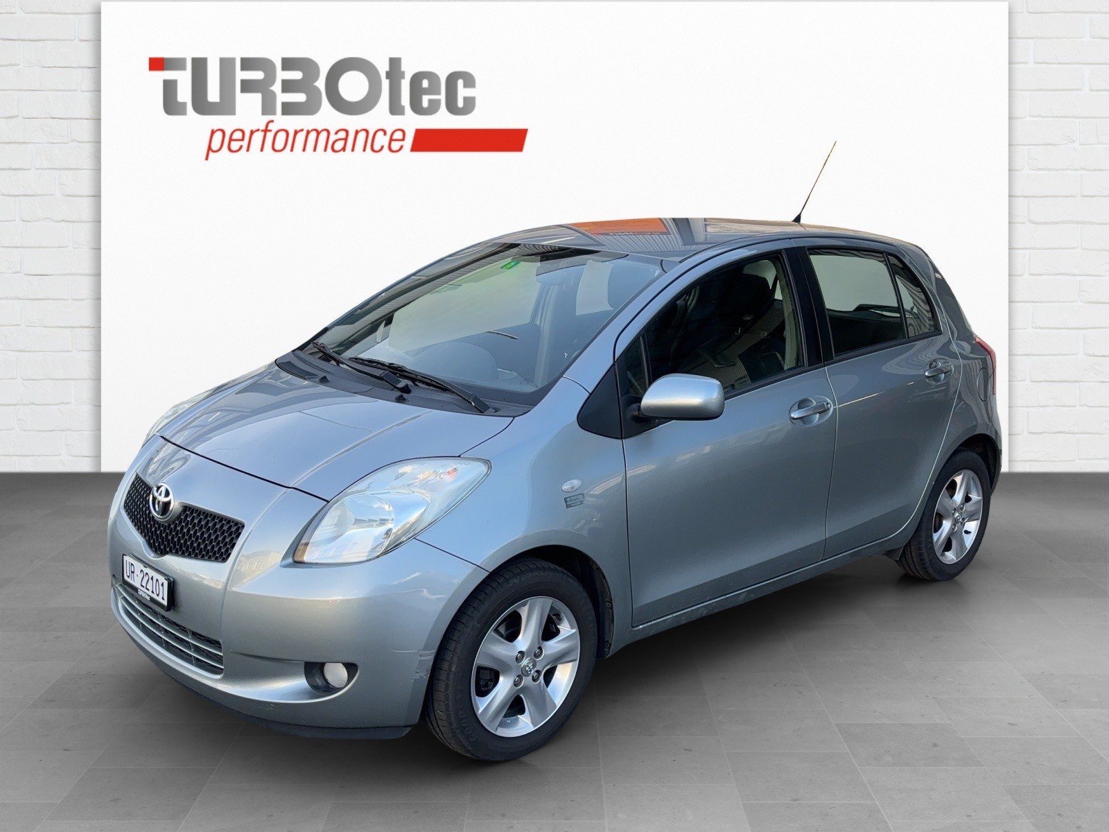 TOYOTA Yaris 1.3 Linea Sol