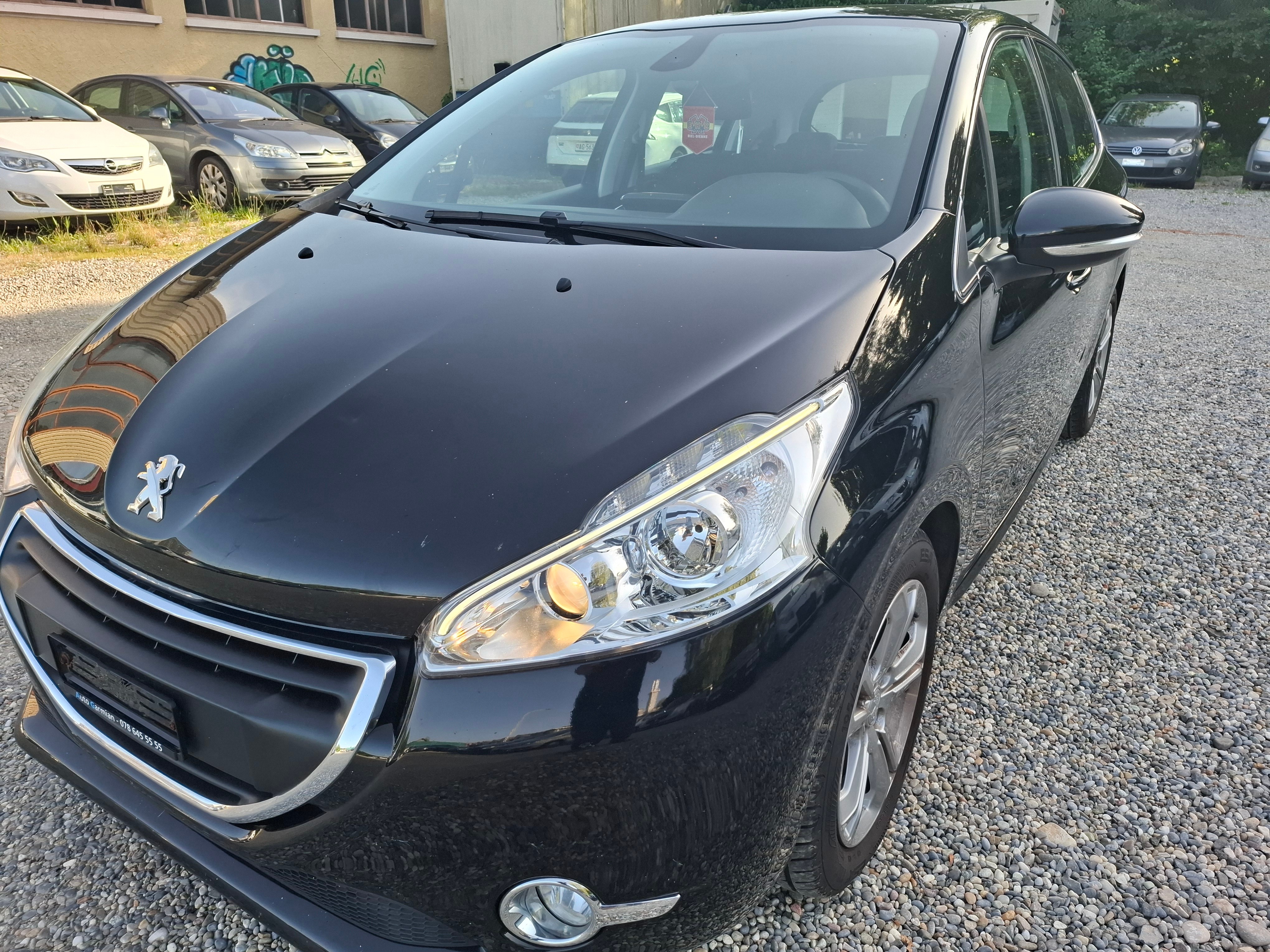 PEUGEOT 208 1.6 VTI Intuitive