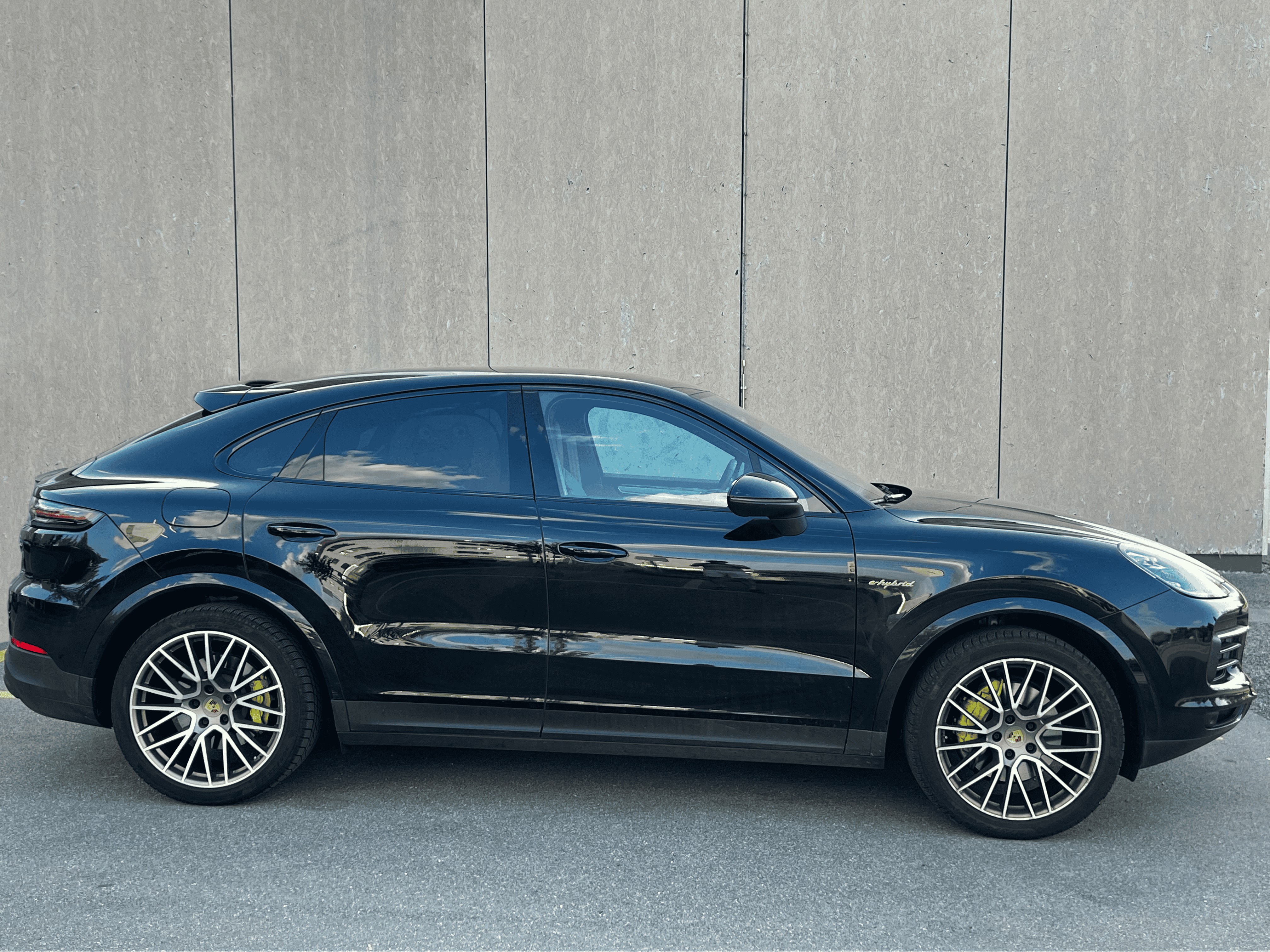 PORSCHE Cayenne Coupé E-Hybrid Platinum Edition