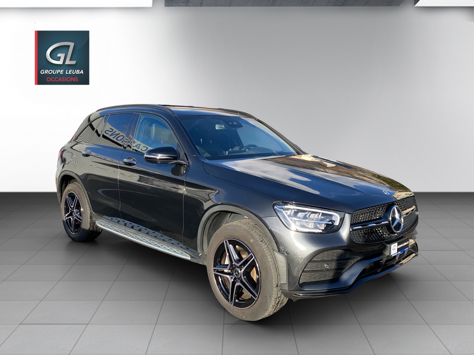 MERCEDES-BENZ GLC 300 e AMG Line 4Matic