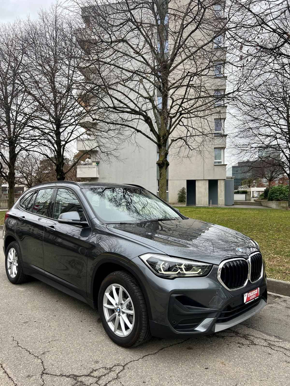 BMW X1 xDrive 20i Essential Edition Steptronic