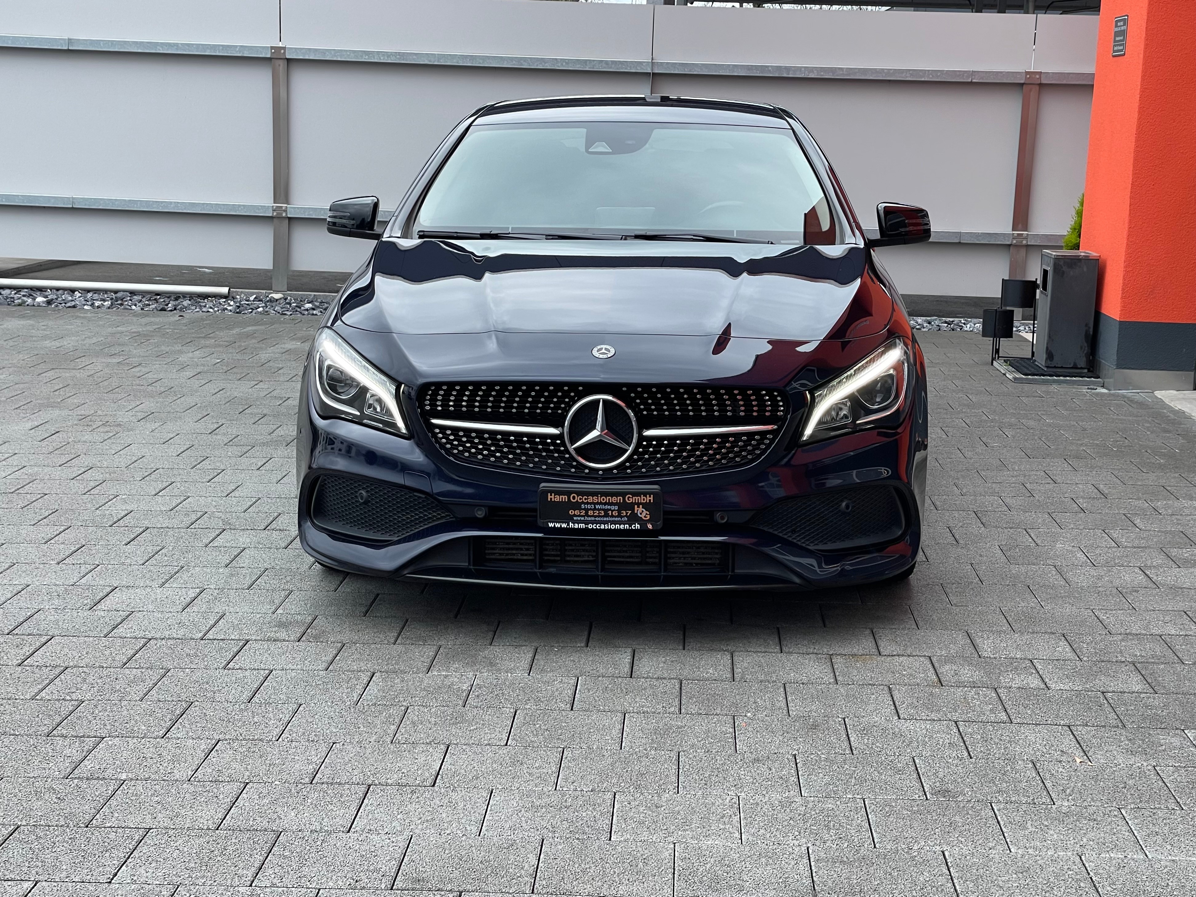 MERCEDES-BENZ CLA Shooting Brake 220 AMG Line 4Matic 7G-DCT