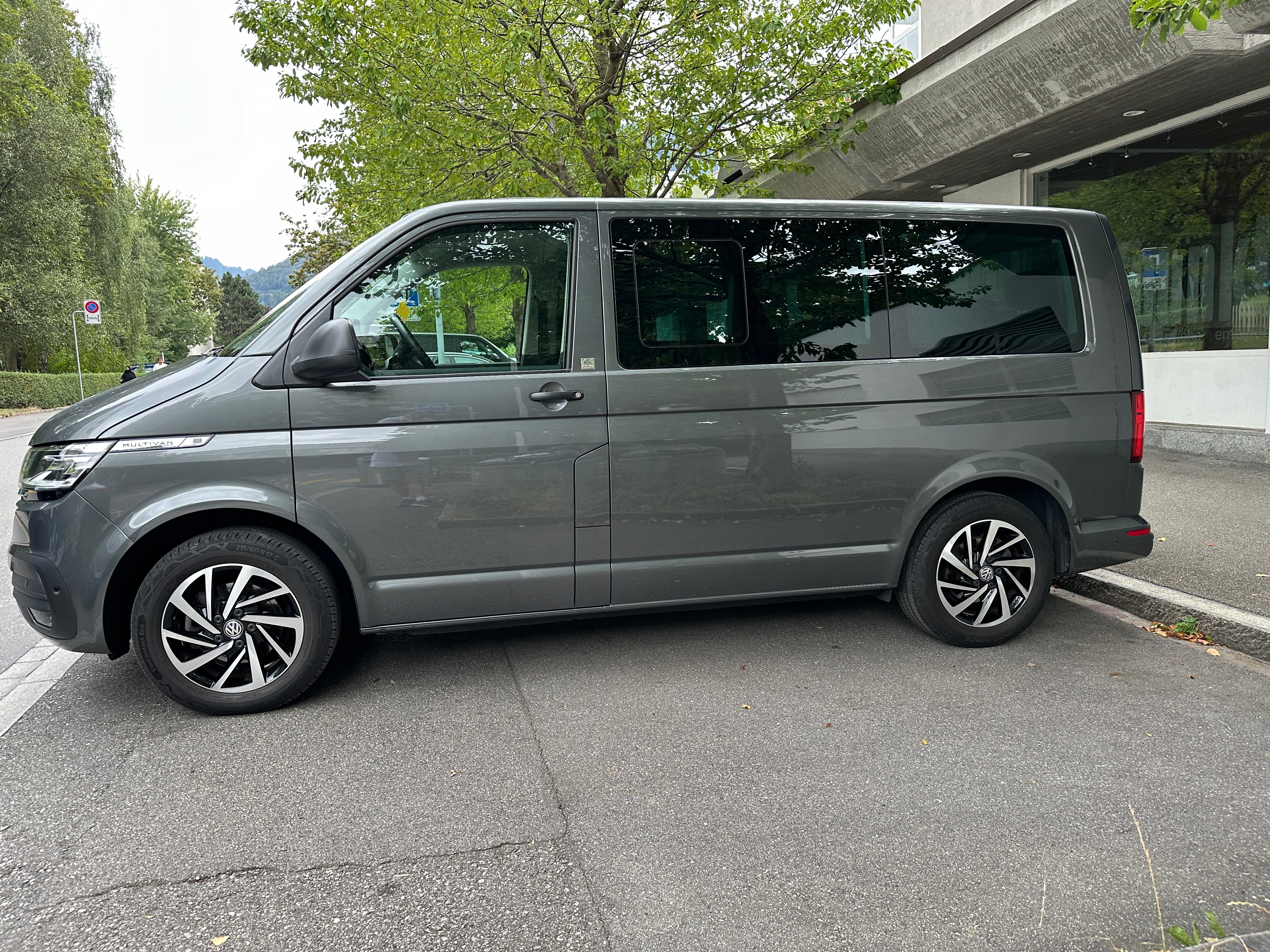 VW T6.1 Multivan 2.0 TDI Trendline Liberty 4Motion DSG