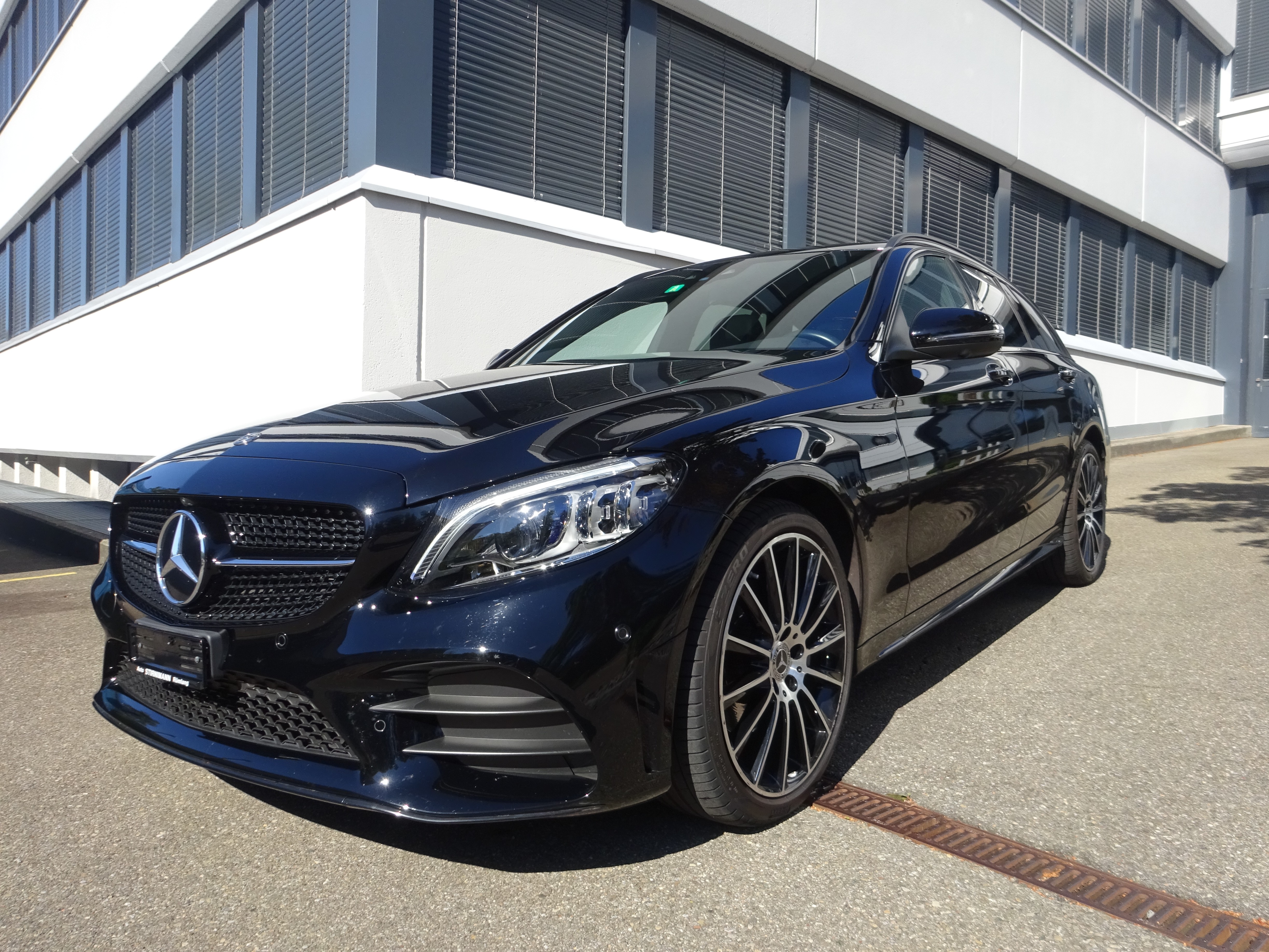 MERCEDES-BENZ C 220 d Swiss Star AMG Line 4M 9G-Tronic