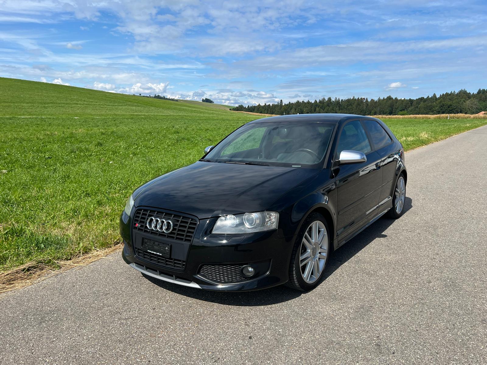 AUDI S3 2.0 Turbo FSI quattro