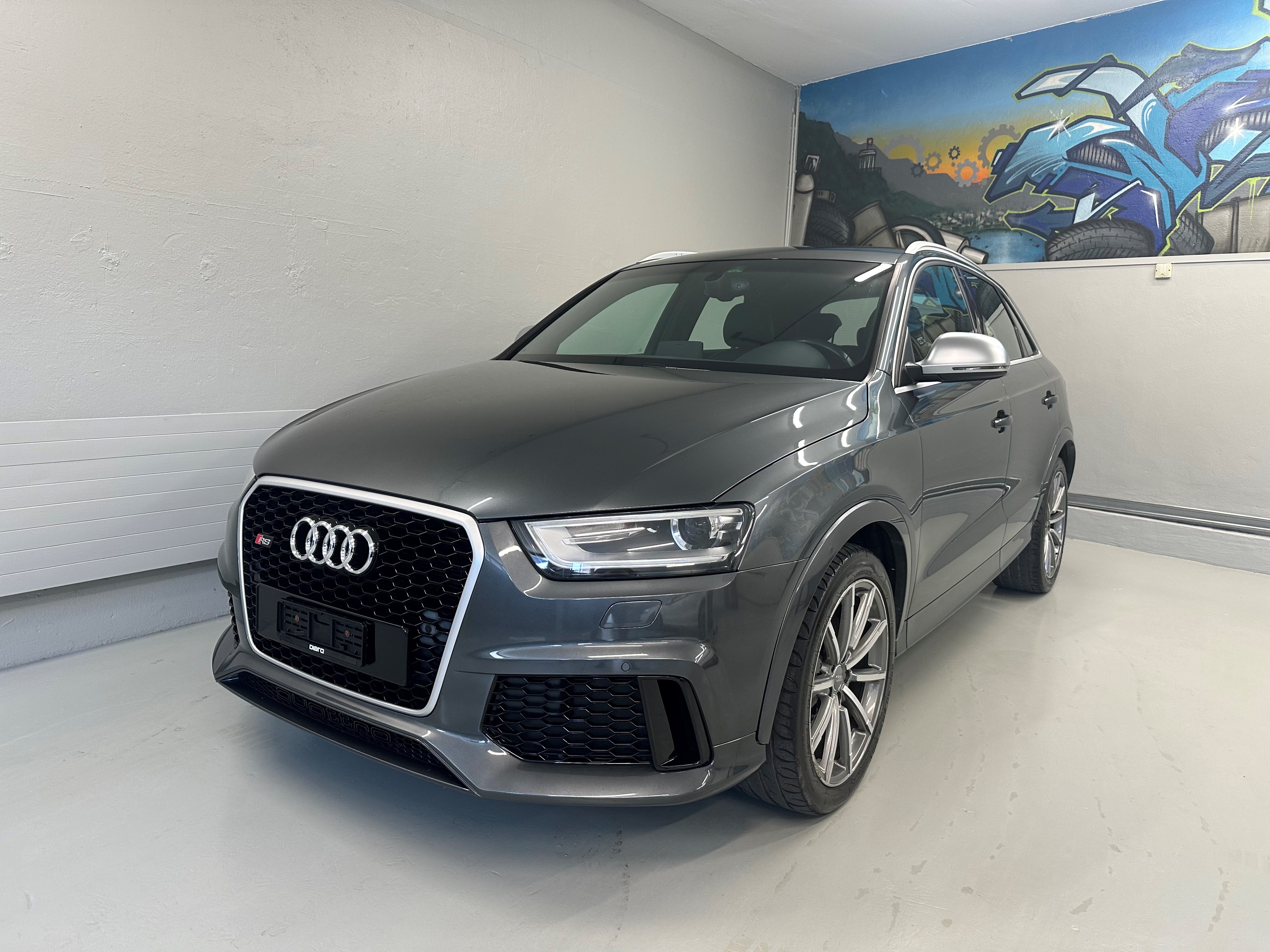 AUDI RS Q3 2.5 TFSI quattro S-tronic