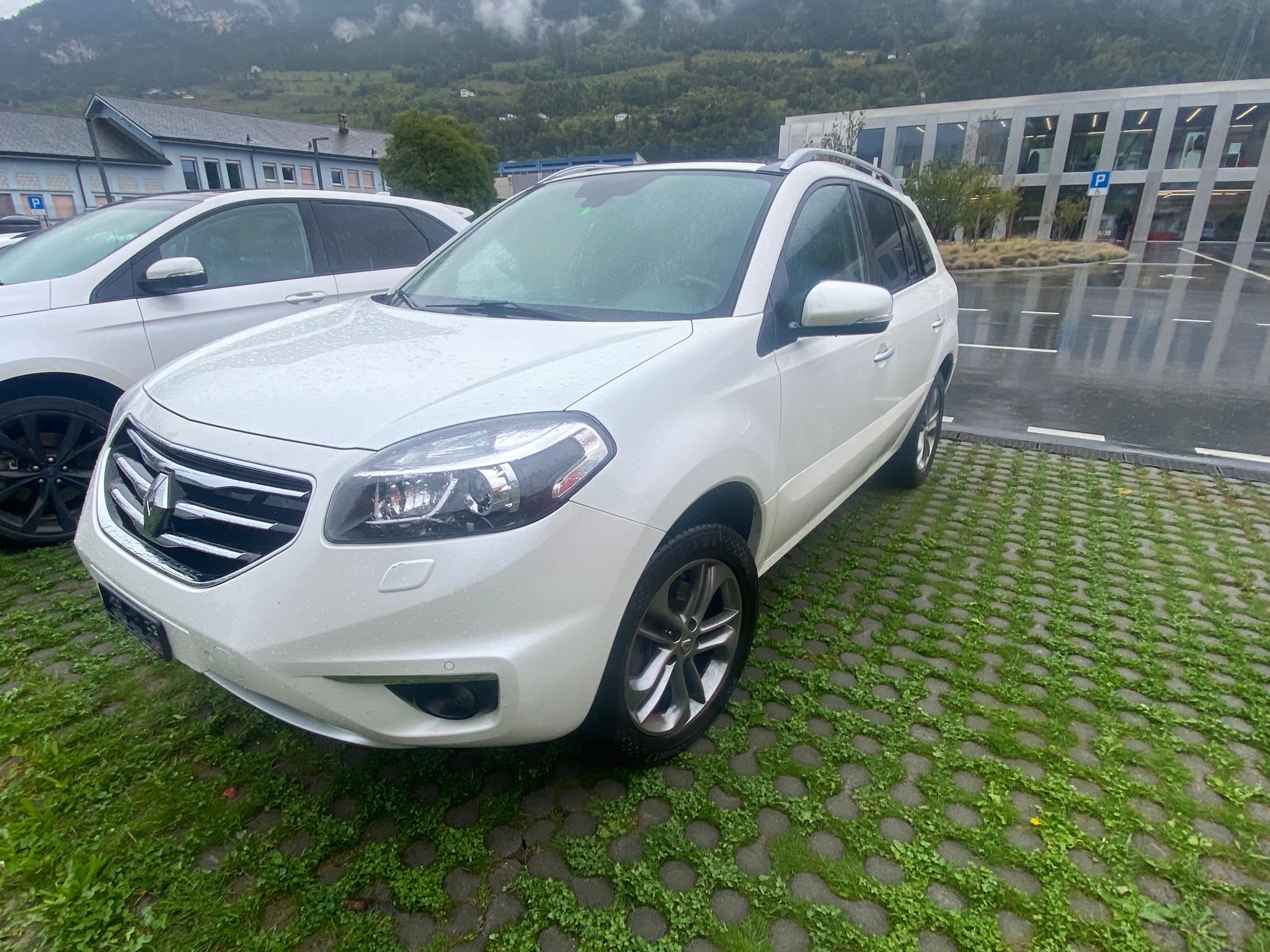 RENAULT Koleos 2.5 Expression 4x4