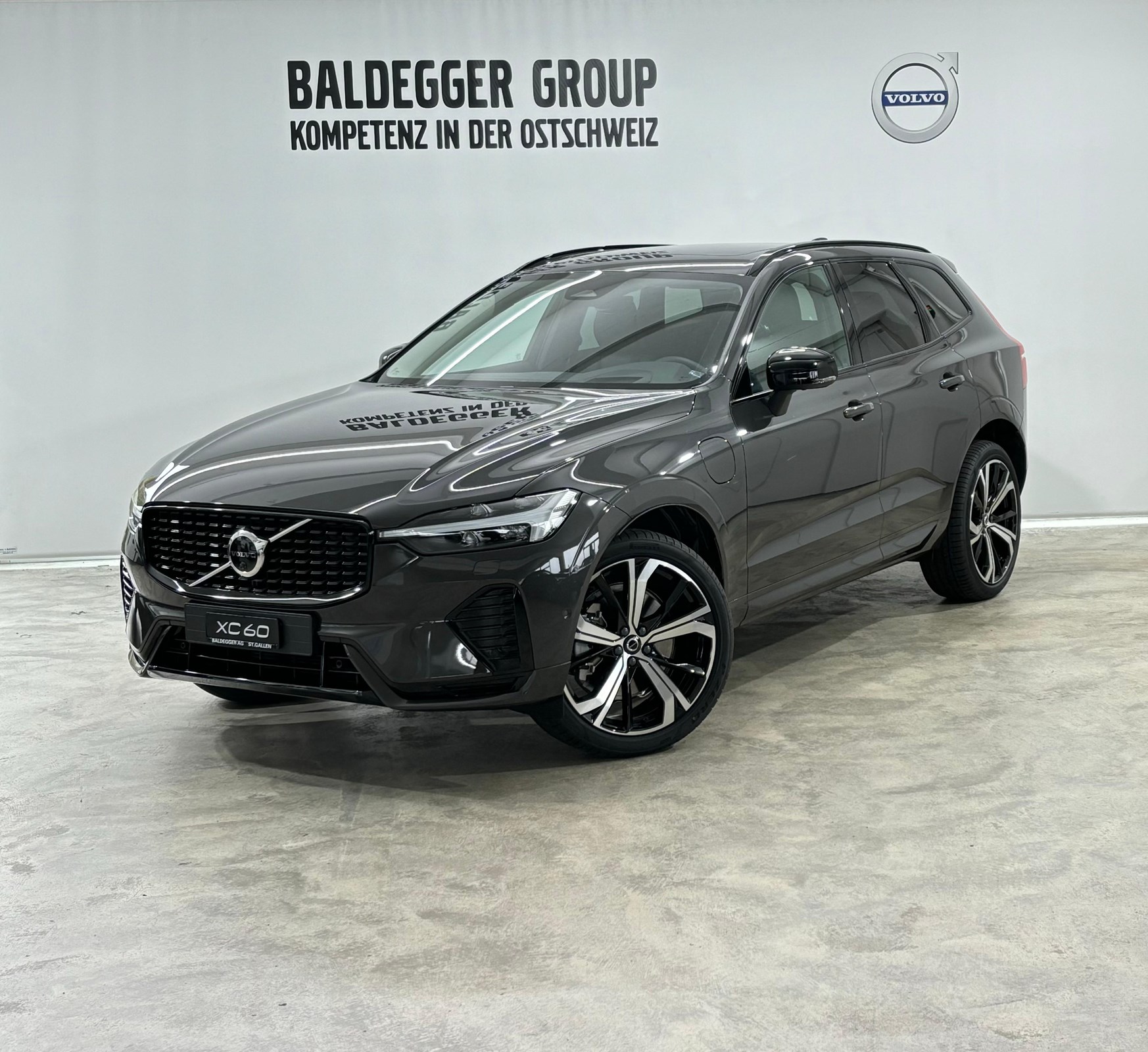 VOLVO XC60 2.0 T6 TE Ultra Dark eAWD