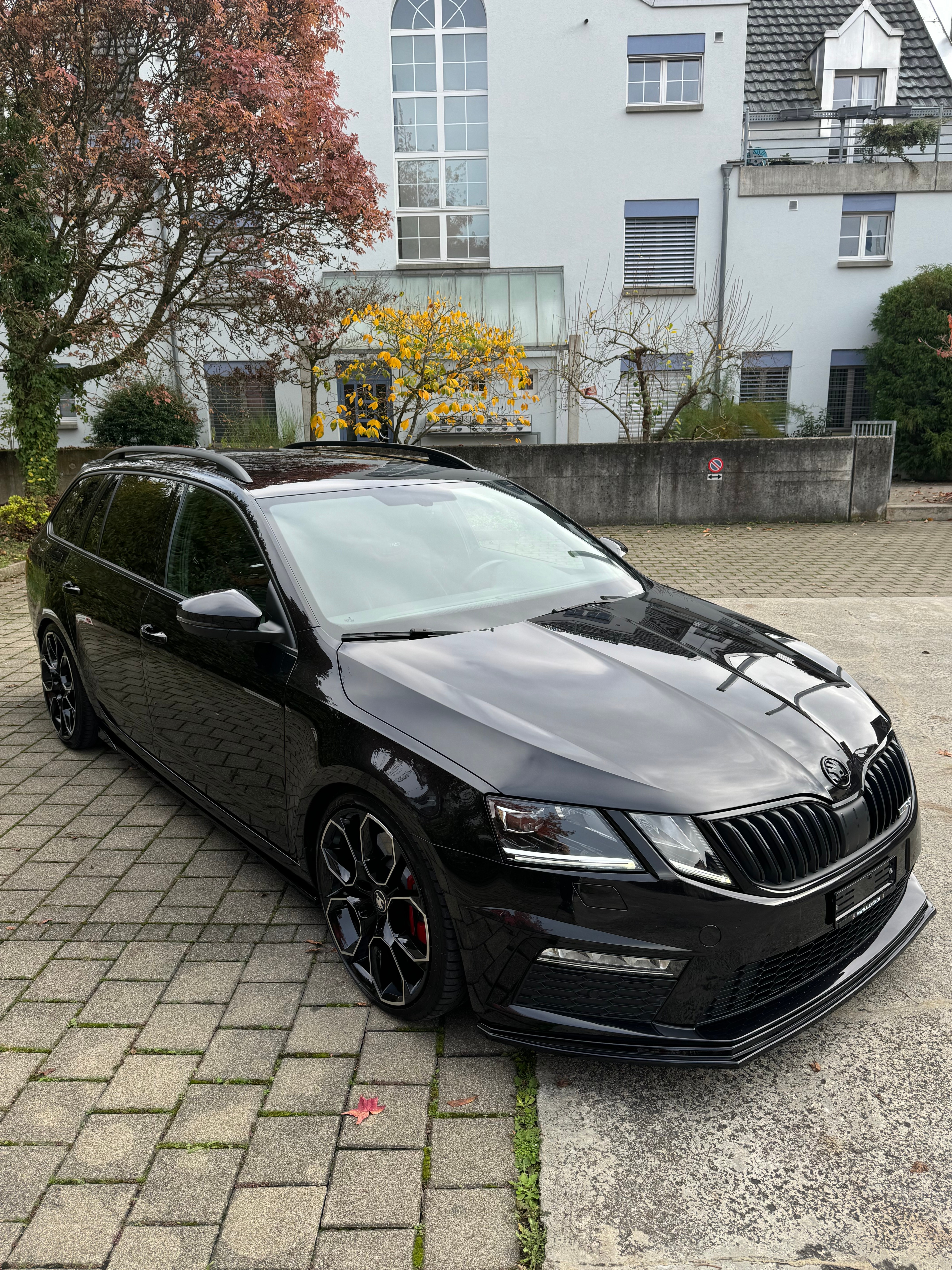 SKODA Octavia Combi 2.0 TSI RS DSG