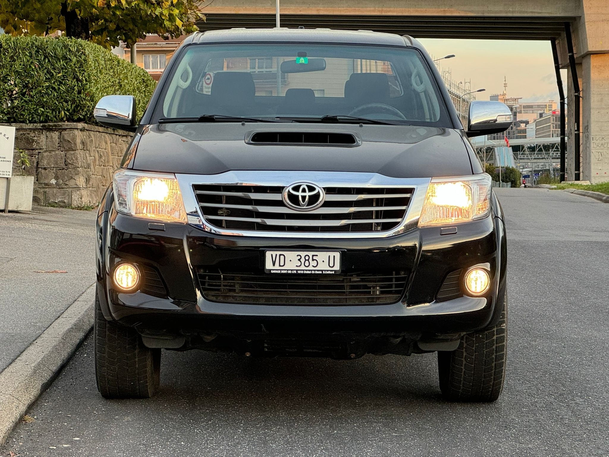 TOYOTA Hilux 3.0 4WD Double Cab Sol Premium